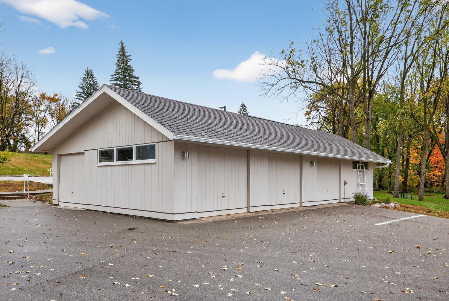 Rochester, Minnesota, 55902, United States, 10 Bedrooms Bedrooms, ,6 BathroomsBathrooms,Residential,Active,1970931