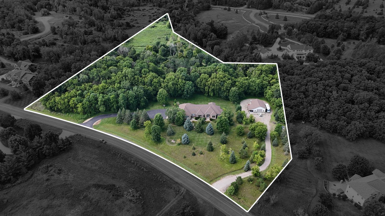 Saint Cloud, Minnesota, 56301, United States, 4 Bedrooms Bedrooms, ,3 BathroomsBathrooms,Residential,Active,1952283