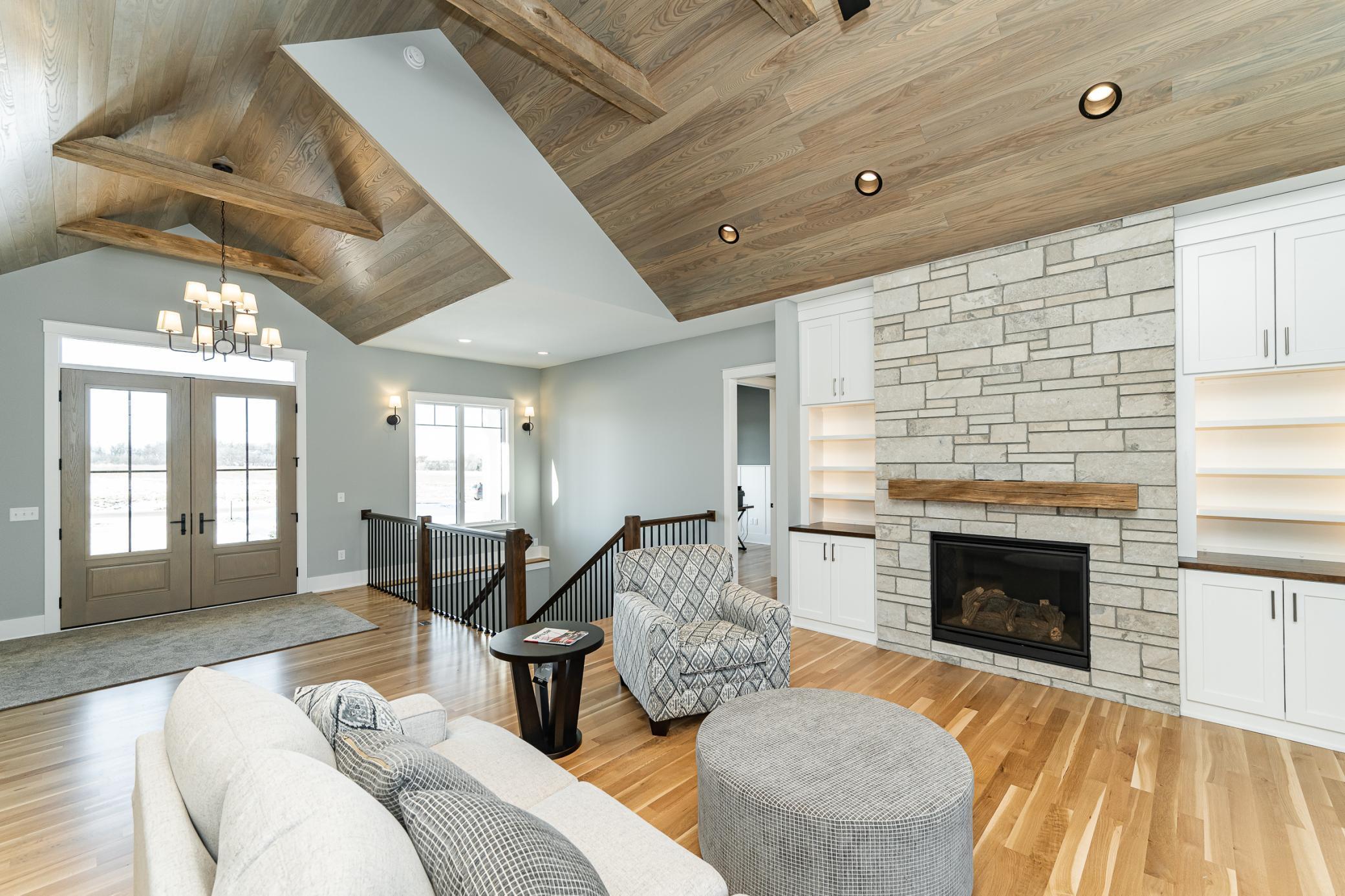 Rochester, Minnesota, 55902, United States, 5 Bedrooms Bedrooms, ,6 BathroomsBathrooms,Residential,Active,1892599