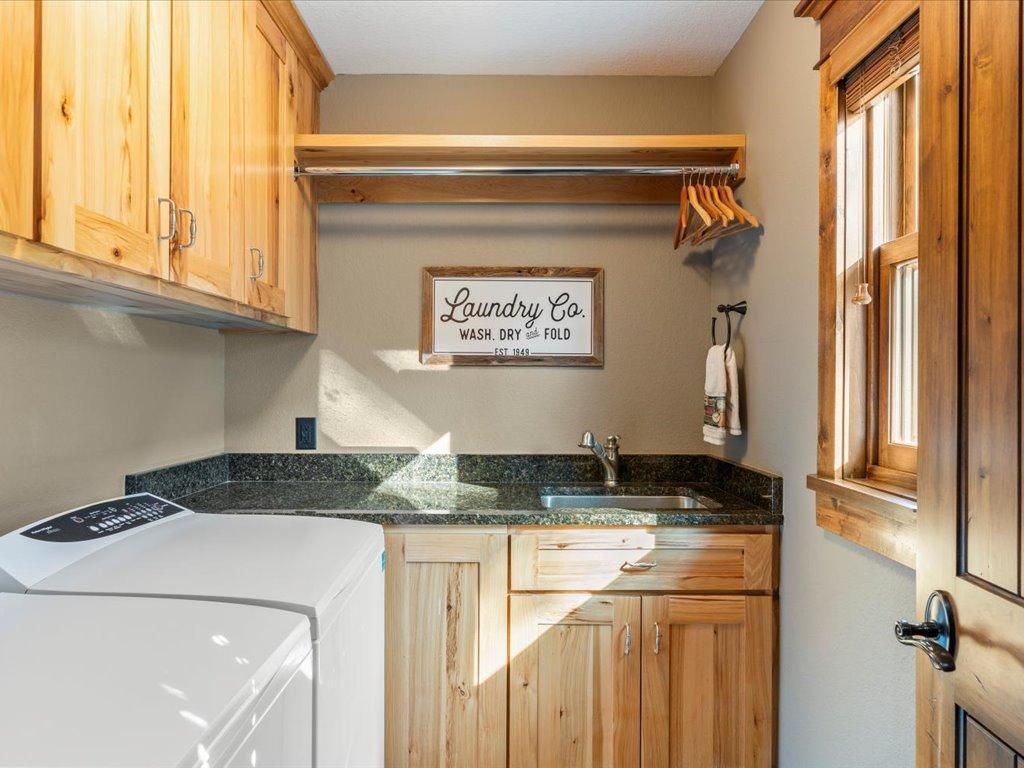Brainerd, Minnesota, 56401, United States, 5 Bedrooms Bedrooms, ,5 BathroomsBathrooms,Residential,Active,1762863