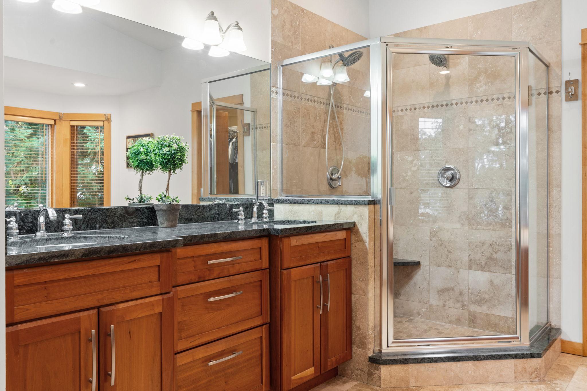 Arden Hills, Minnesota, 55112, United States, 4 Bedrooms Bedrooms, ,3 BathroomsBathrooms,Residential,Active,1973290