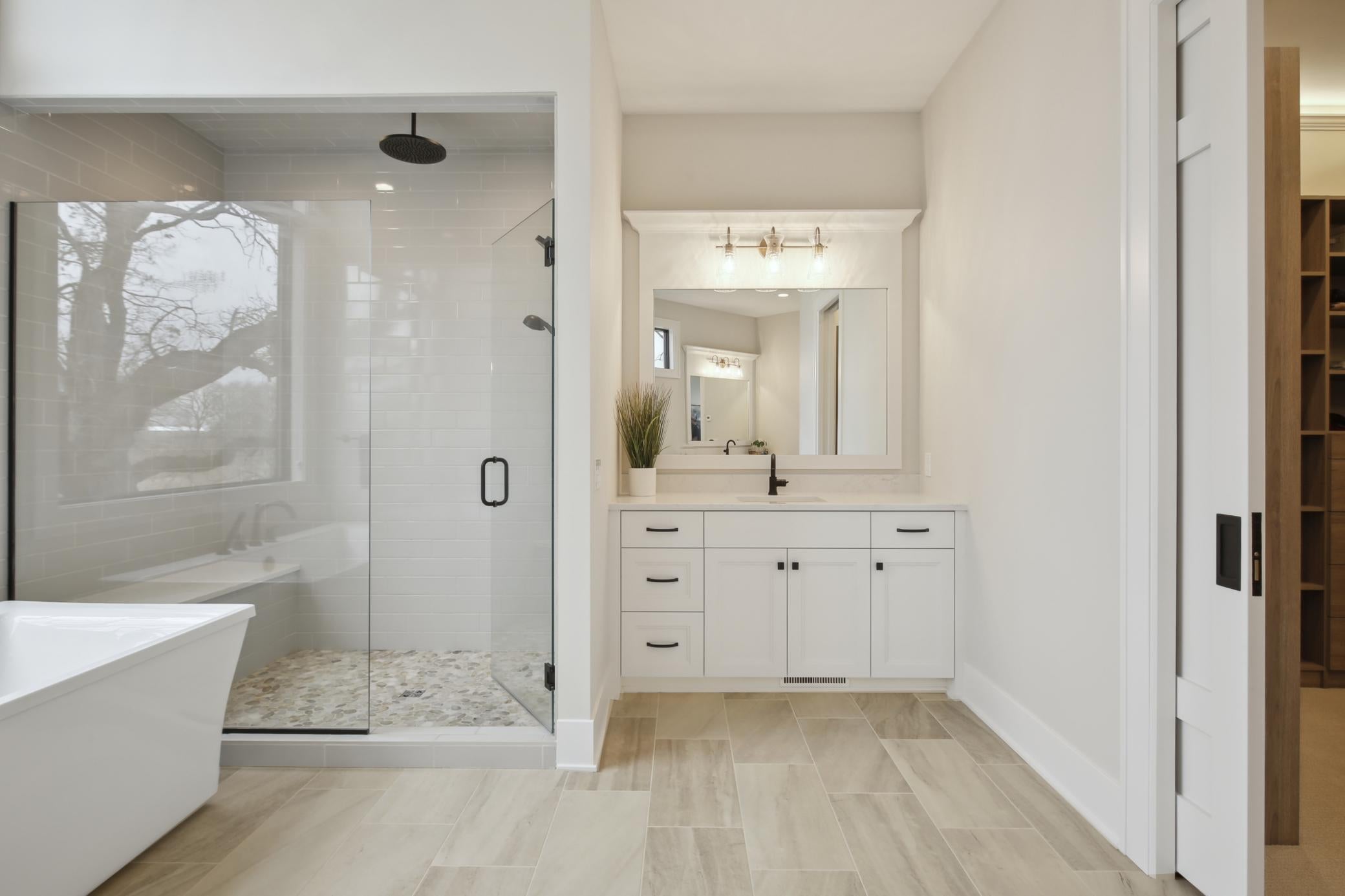 Eagan, Minnesota, 55123, United States, 5 Bedrooms Bedrooms, ,6 BathroomsBathrooms,Residential,Active,1944081