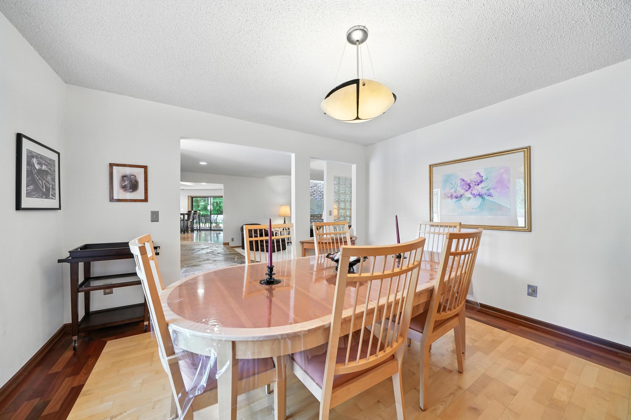 Orono, Minnesota, 55391, United States, 4 Bedrooms Bedrooms, ,3 BathroomsBathrooms,Residential,Active,1999170