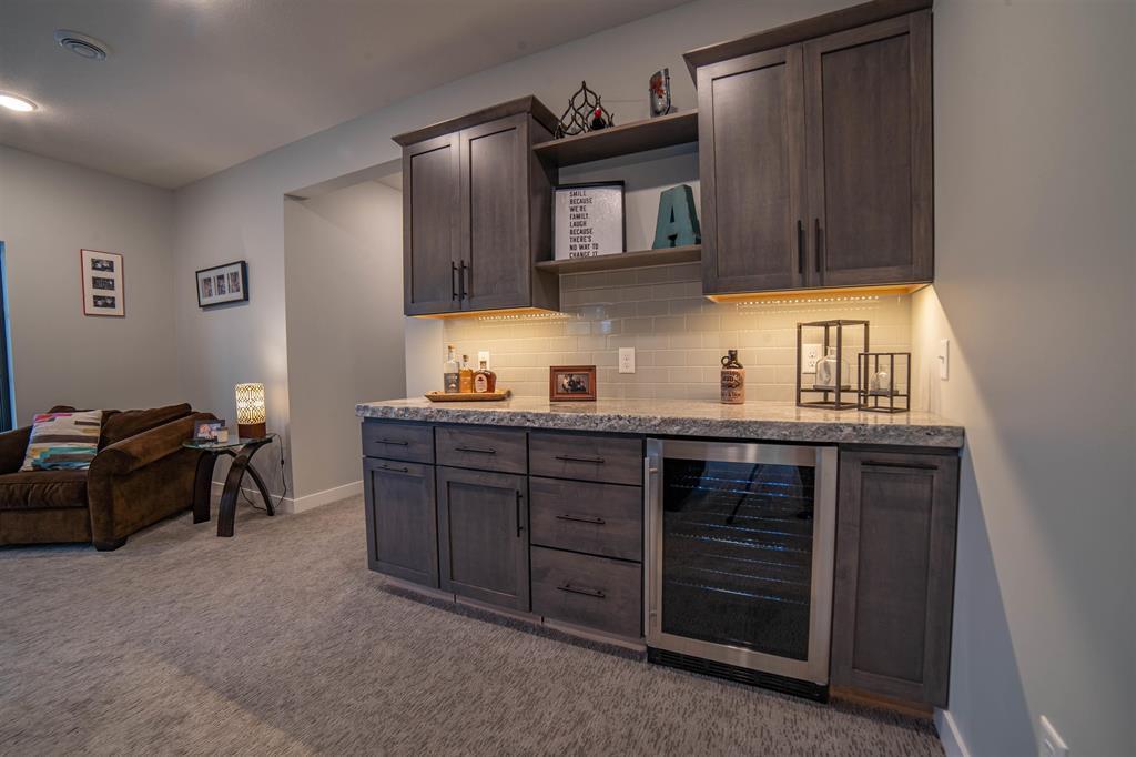 Duluth, Minnesota, 55811, United States, 3 Bedrooms Bedrooms, ,3 BathroomsBathrooms,Residential,Active,1963384