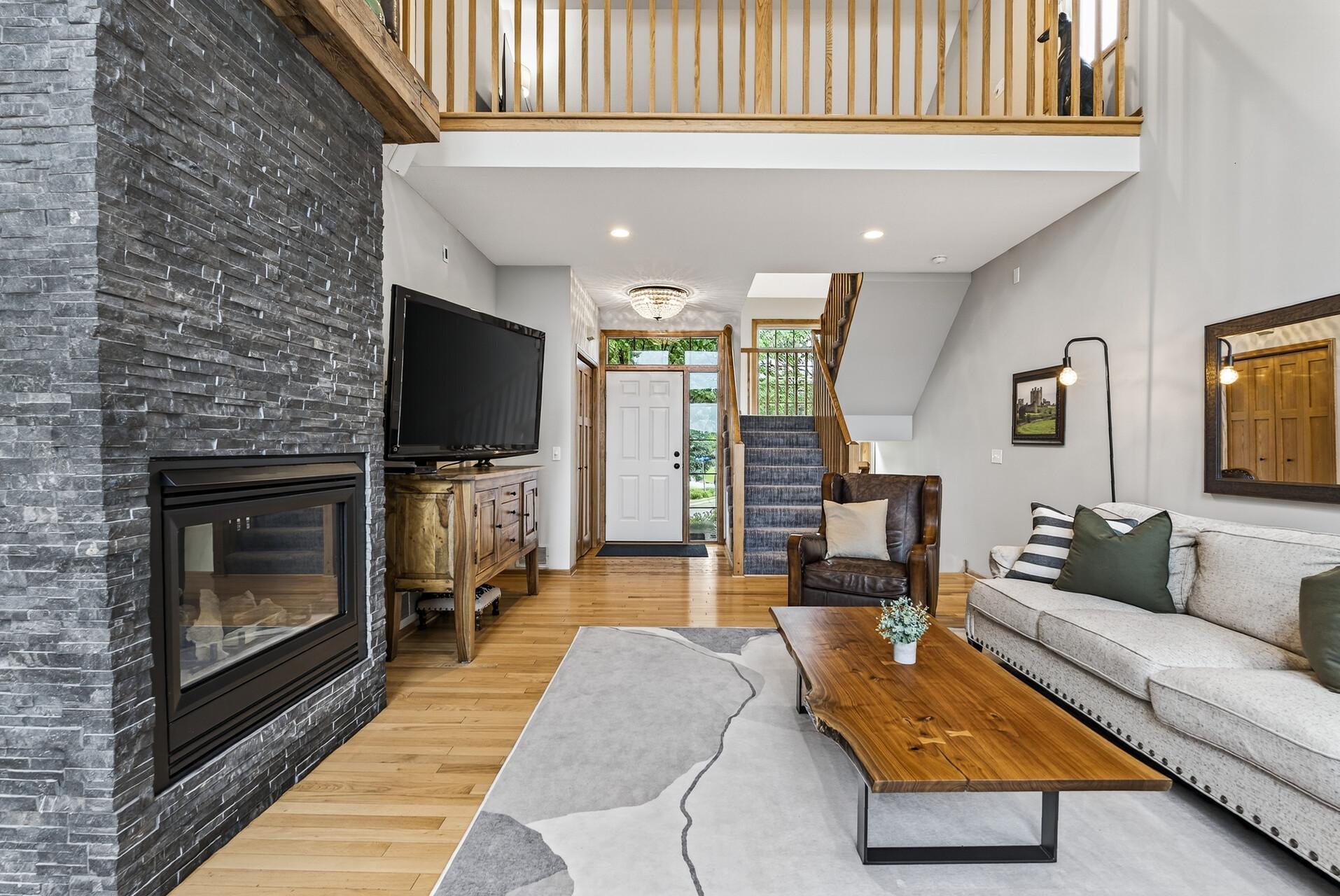 Prior Lake, Minnesota, 55372, United States, 3 Bedrooms Bedrooms, ,4 BathroomsBathrooms,Residential,Active,1920236