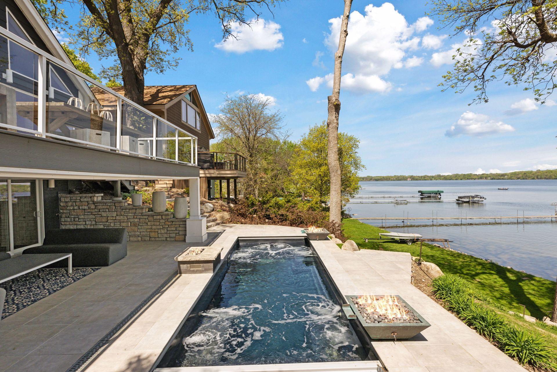 Minneapolis, Minnesota, 55441, United States, 4 Bedrooms Bedrooms, ,3 BathroomsBathrooms,Residential,Active,1953266