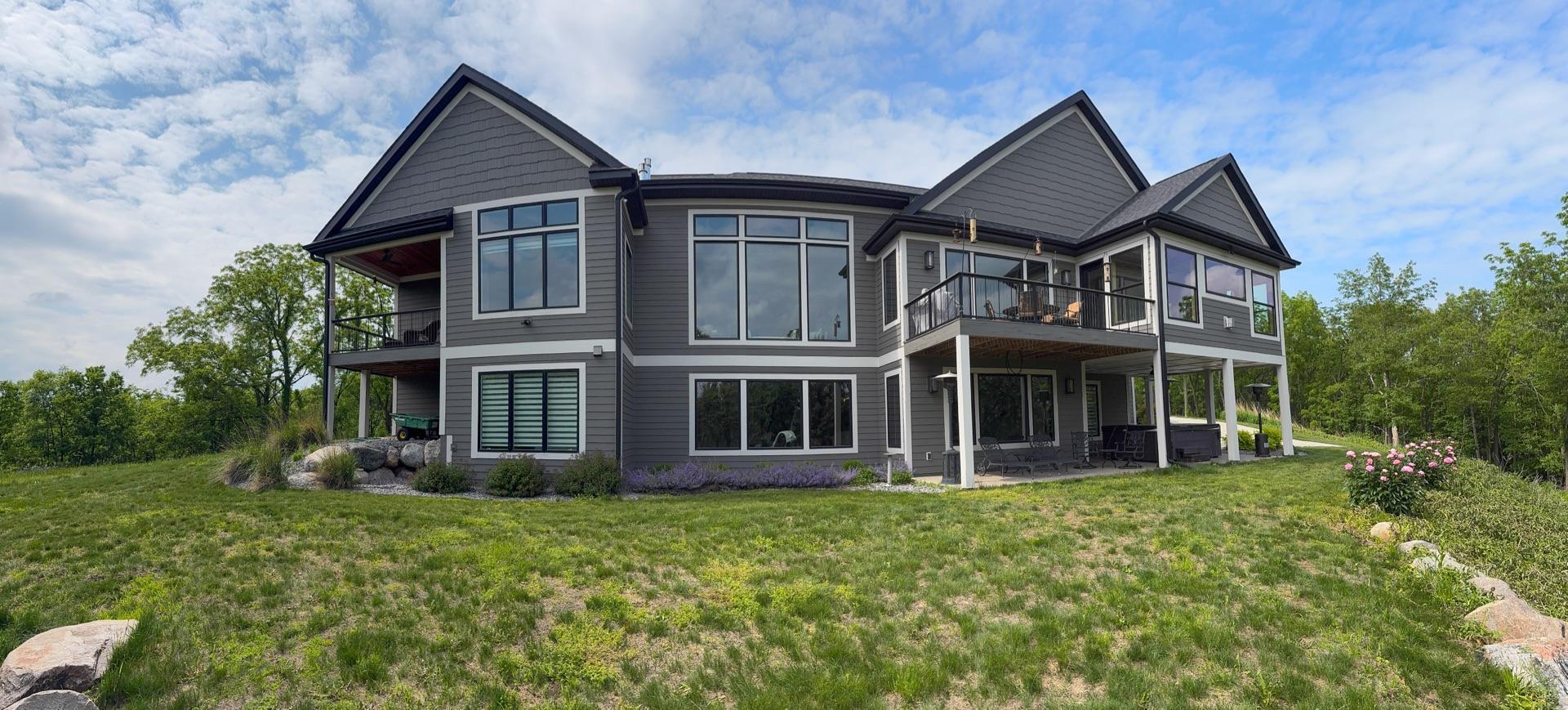 Rochester, Minnesota, 55902, United States, 4 Bedrooms Bedrooms, ,4 BathroomsBathrooms,Residential,Active,1853329