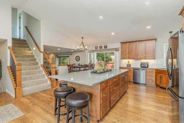 5232 KINGS CIR N, MINNEAPOLIS, MN 55443 - Image 1