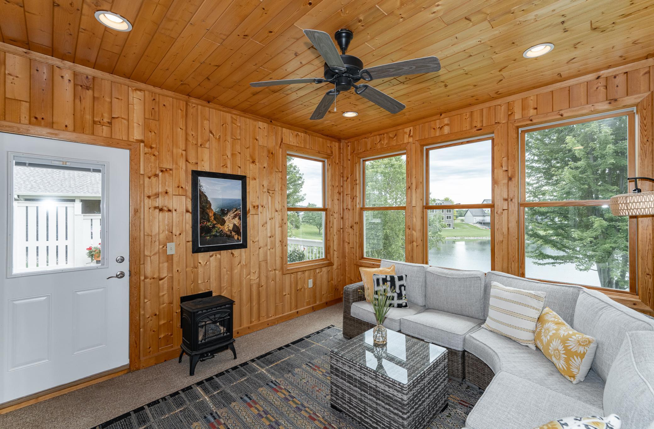 Rochester, Minnesota, 55902, United States, 6 Bedrooms Bedrooms, ,4 BathroomsBathrooms,Residential,Active,1888994