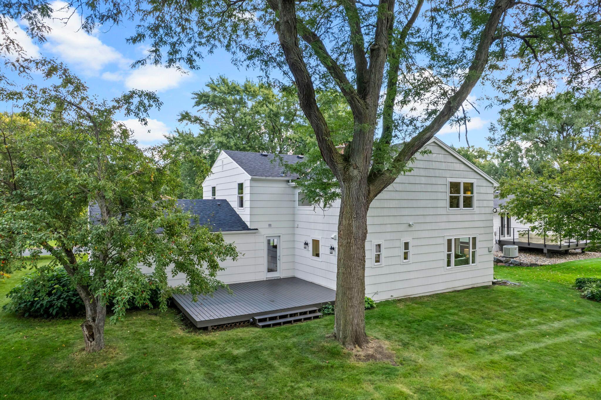 Minneapolis, Minnesota, 55435, United States, 5 Bedrooms Bedrooms, ,5 BathroomsBathrooms,Residential,Active,1944270