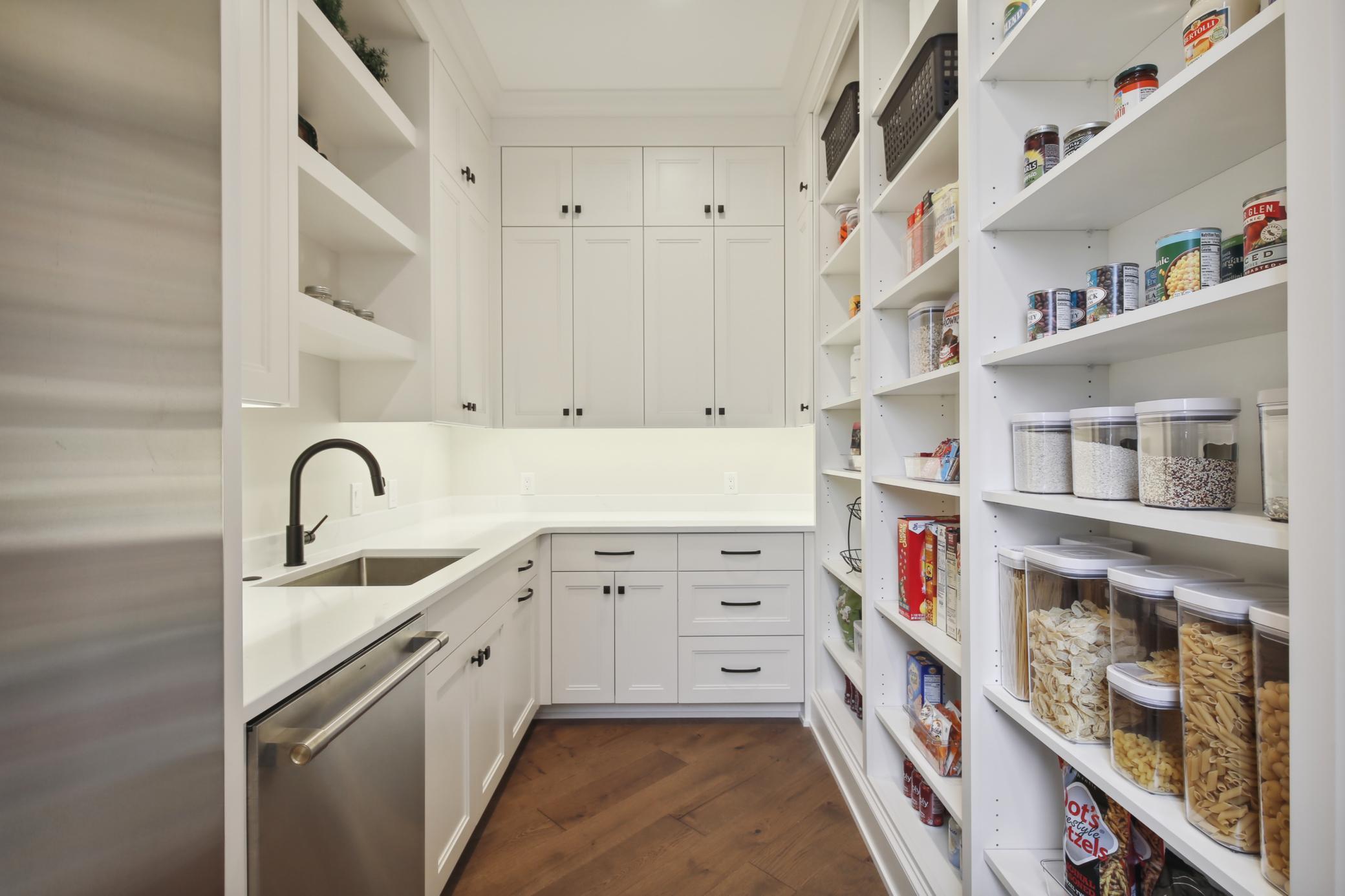 Eagan, Minnesota, 55123, United States, 5 Bedrooms Bedrooms, ,6 BathroomsBathrooms,Residential,Active,1944081