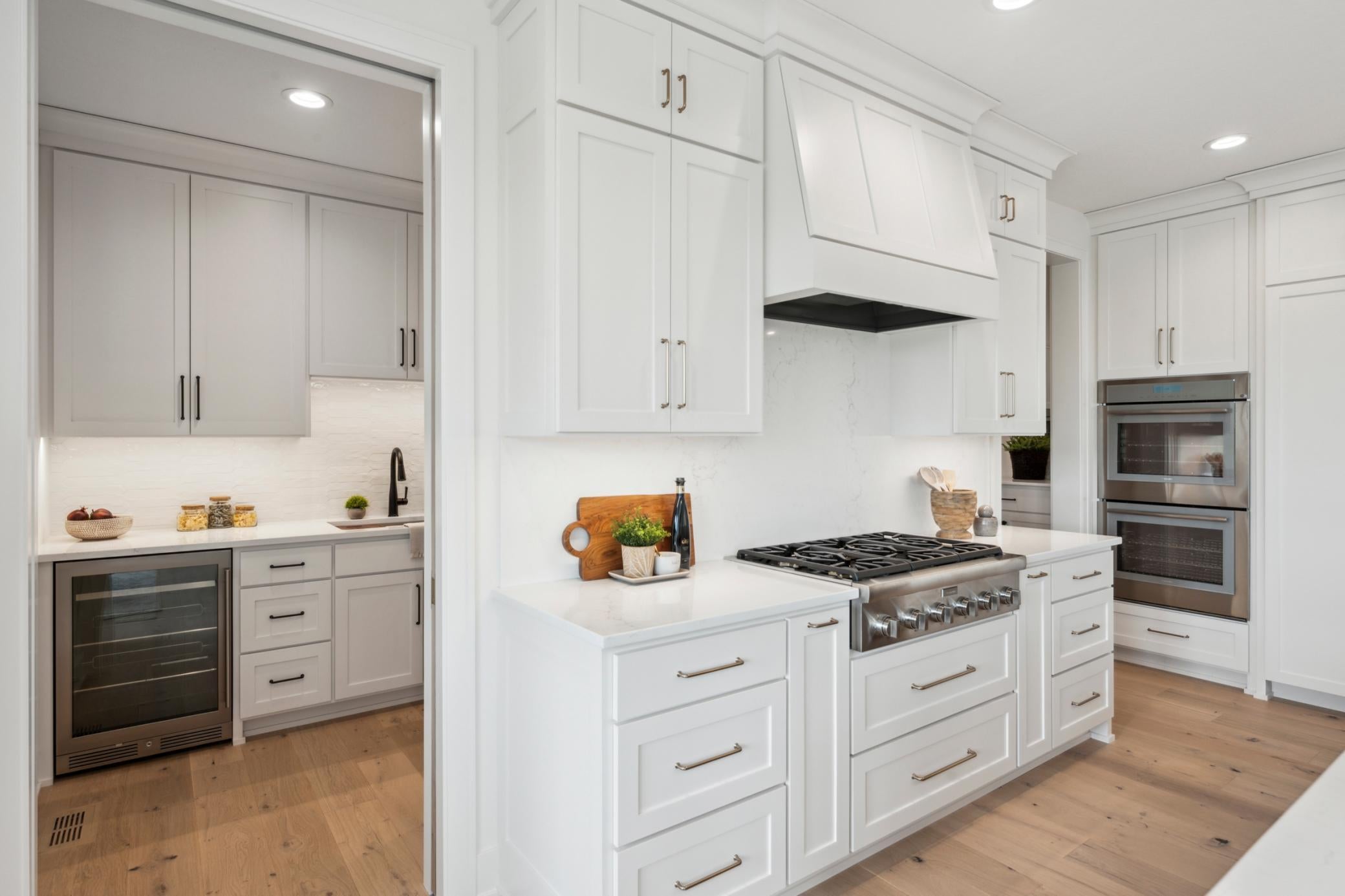 Prior Lake, Minnesota, 55372, United States, 5 Bedrooms Bedrooms, ,6 BathroomsBathrooms,Residential,Active,2010543