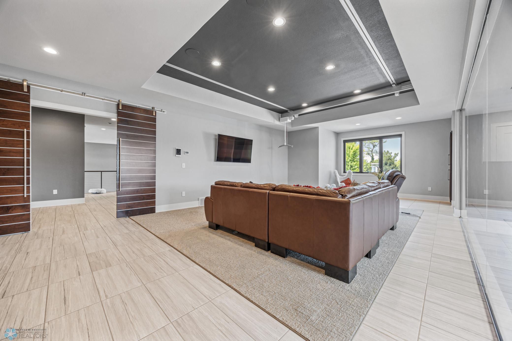 Fargo, North Dakota, 58104, United States, 5 Bedrooms Bedrooms, ,7 BathroomsBathrooms,Residential,Active,1941361