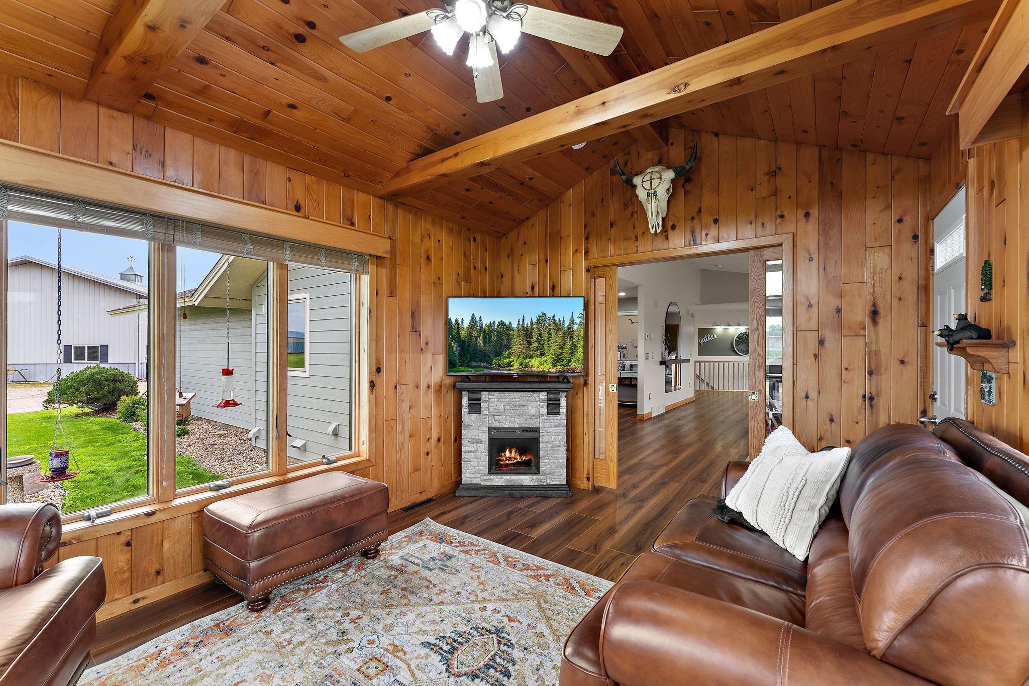 Faribault, Minnesota, 55021, United States, 4 Bedrooms Bedrooms, ,4 BathroomsBathrooms,Residential,Active,1909659