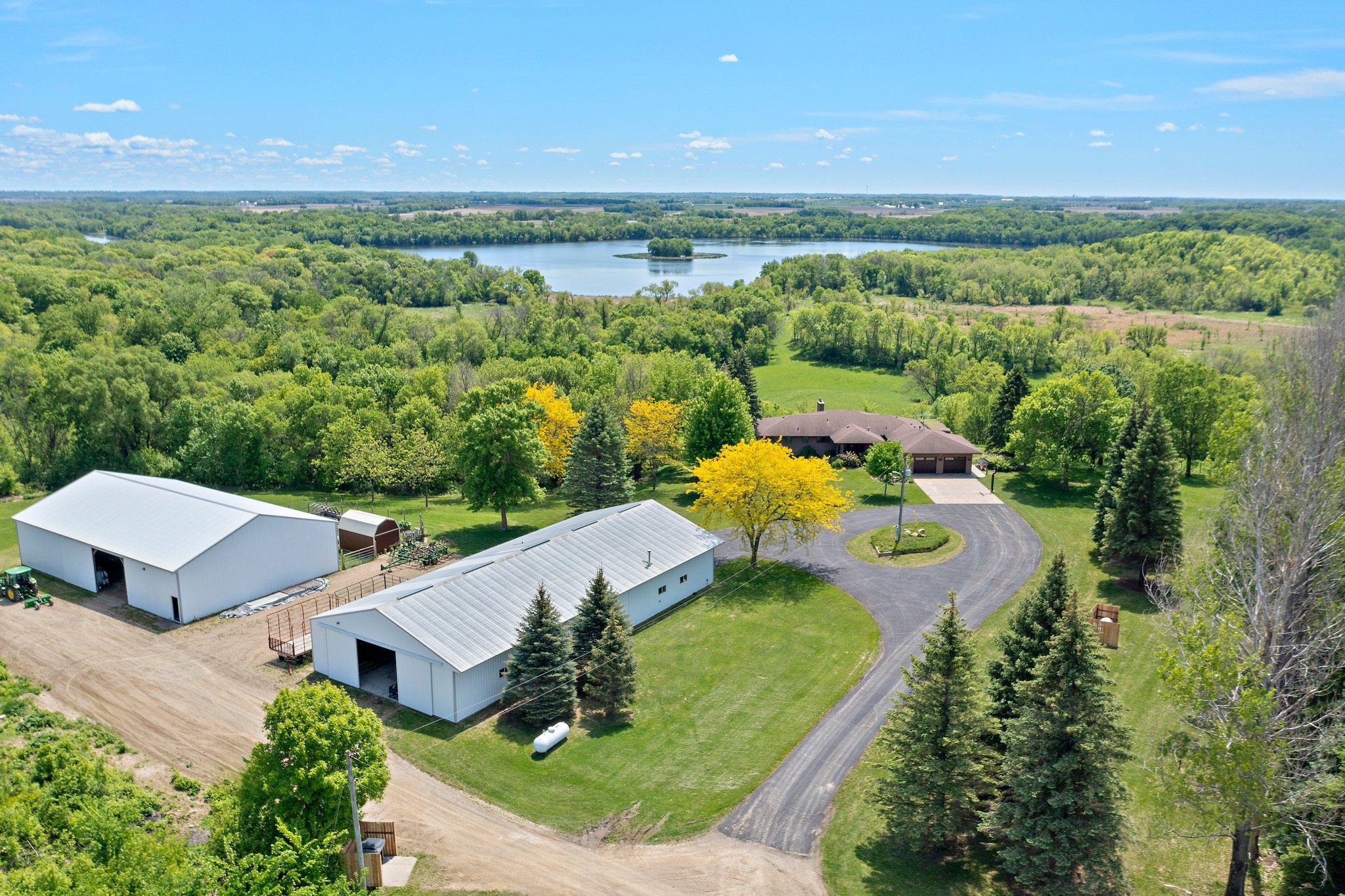 Northfield, Minnesota, 55057, United States, ,3 BathroomsBathrooms,Residential,Active,1843421