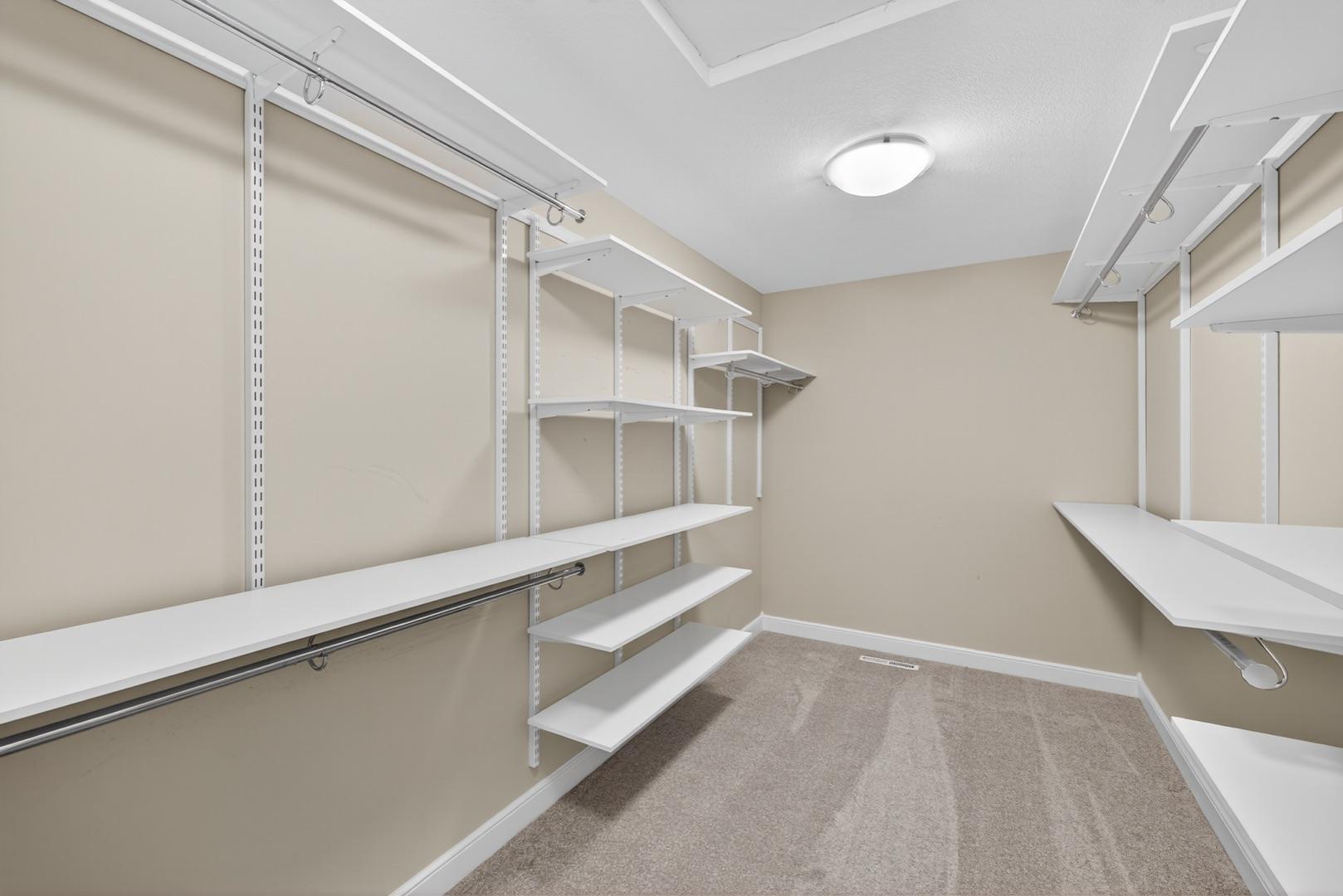 Rochester, Minnesota, 55902, United States, 6 Bedrooms Bedrooms, ,5 BathroomsBathrooms,Residential,Active,1995276