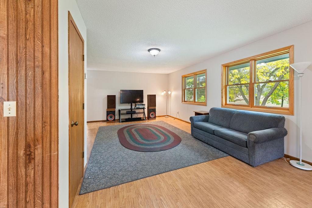 Isanti, Minnesota, 55040, United States, ,1 BathroomBathrooms,Residential,Active,1849500