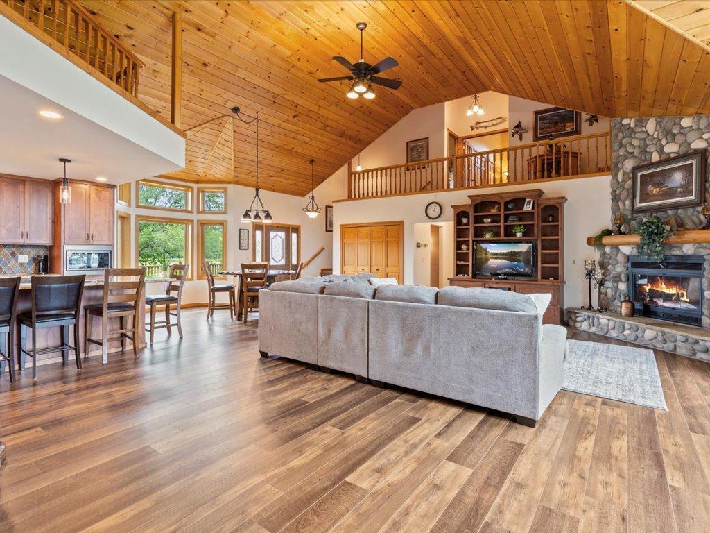 Merrifield, Minnesota, 56465, United States, 6 Bedrooms Bedrooms, ,4 BathroomsBathrooms,Residential,Active,1934819