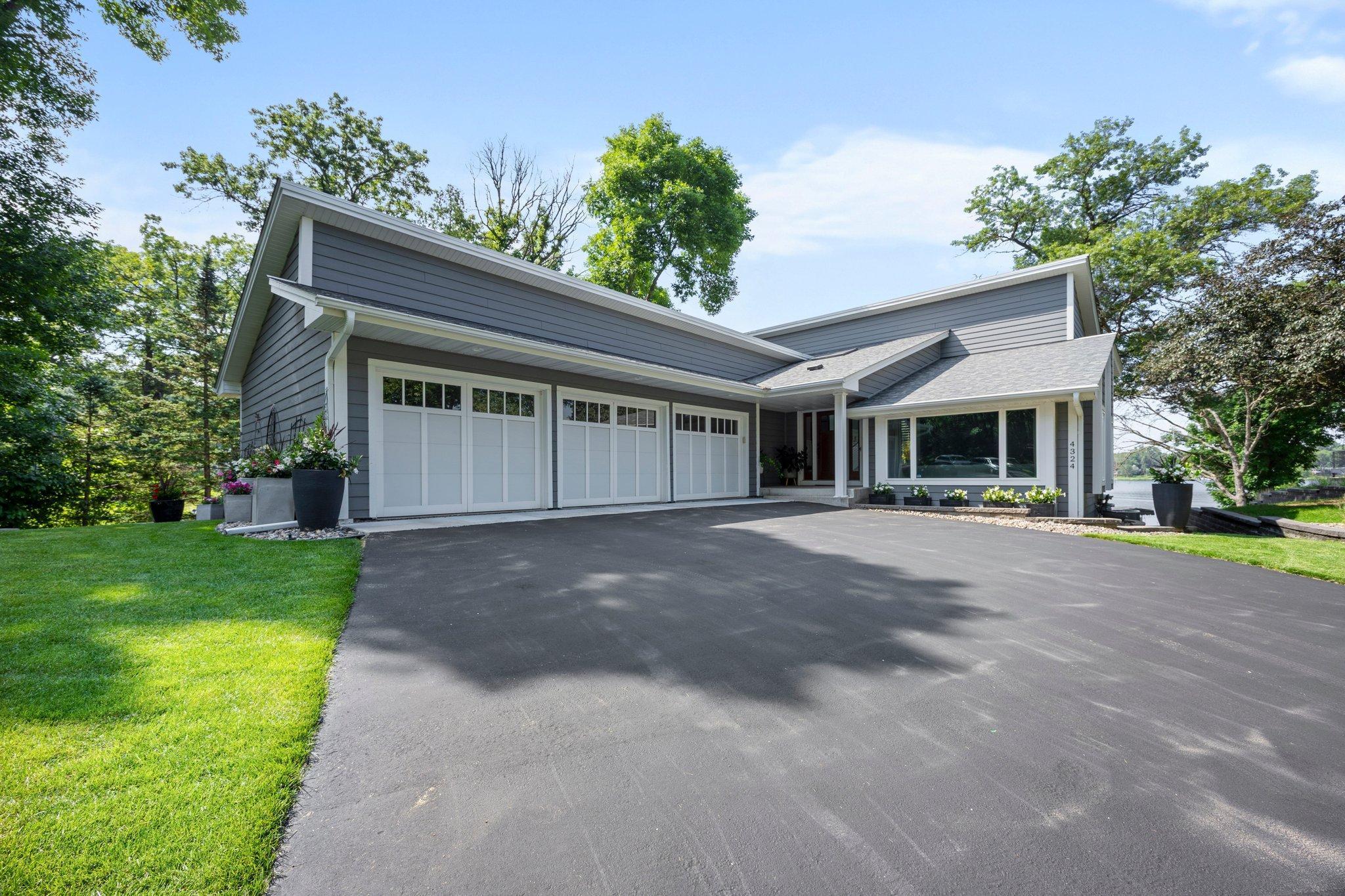 Saint Paul, Minnesota, 55126, United States, 4 Bedrooms Bedrooms, ,4 BathroomsBathrooms,Residential,Active,2027818