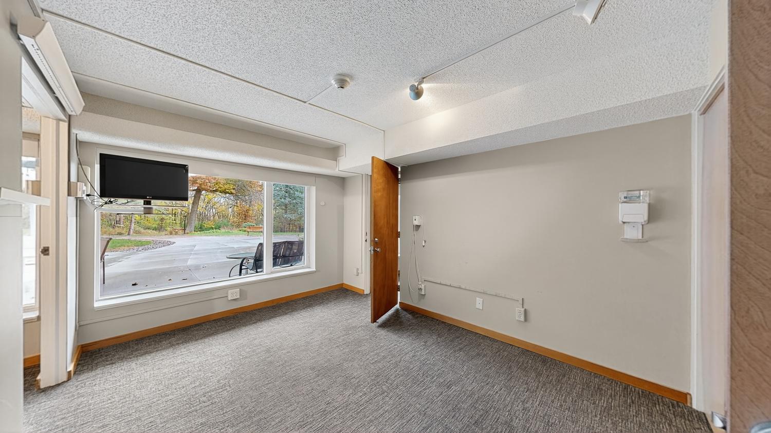 Rochester, Minnesota, 55902, United States, 10 Bedrooms Bedrooms, ,6 BathroomsBathrooms,Residential,Active,1970931