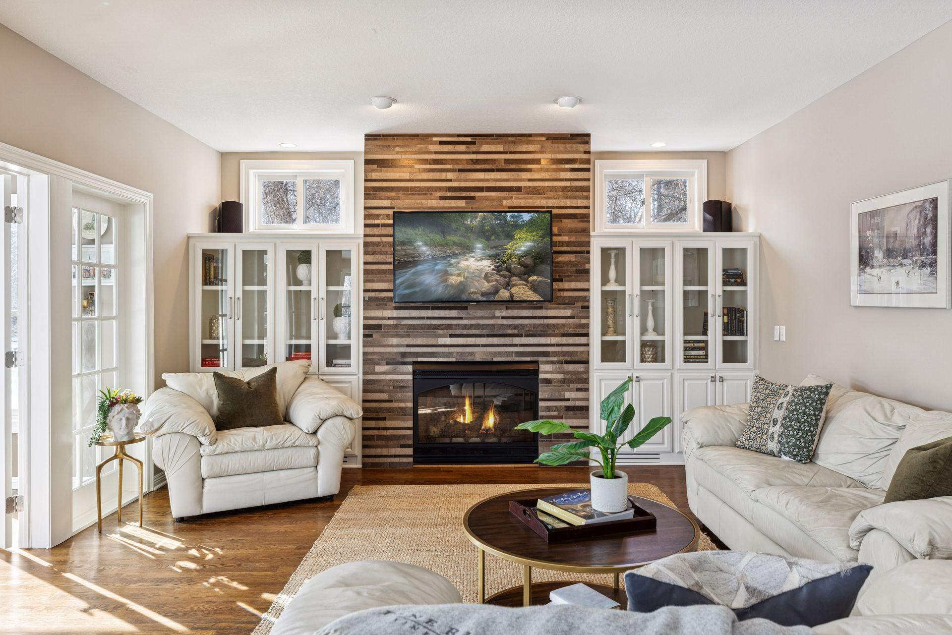 West Saint Paul, Minnesota, 55118, United States, 5 Bedrooms Bedrooms, ,5 BathroomsBathrooms,Residential,Active,2013431