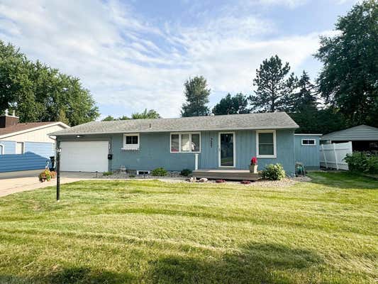 327 GALENA ST, WORTHINGTON, MN 56187 - Image 1