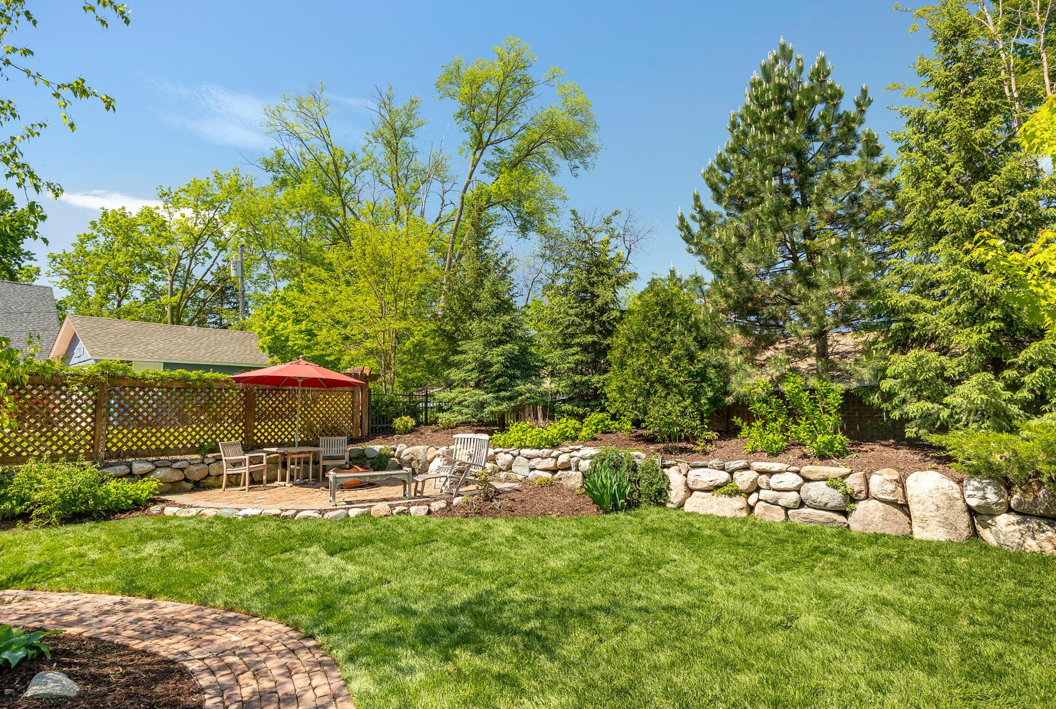 Wayzata, Minnesota, 55391, United States, 3 Bedrooms Bedrooms, ,4 BathroomsBathrooms,Residential,Active,1764465