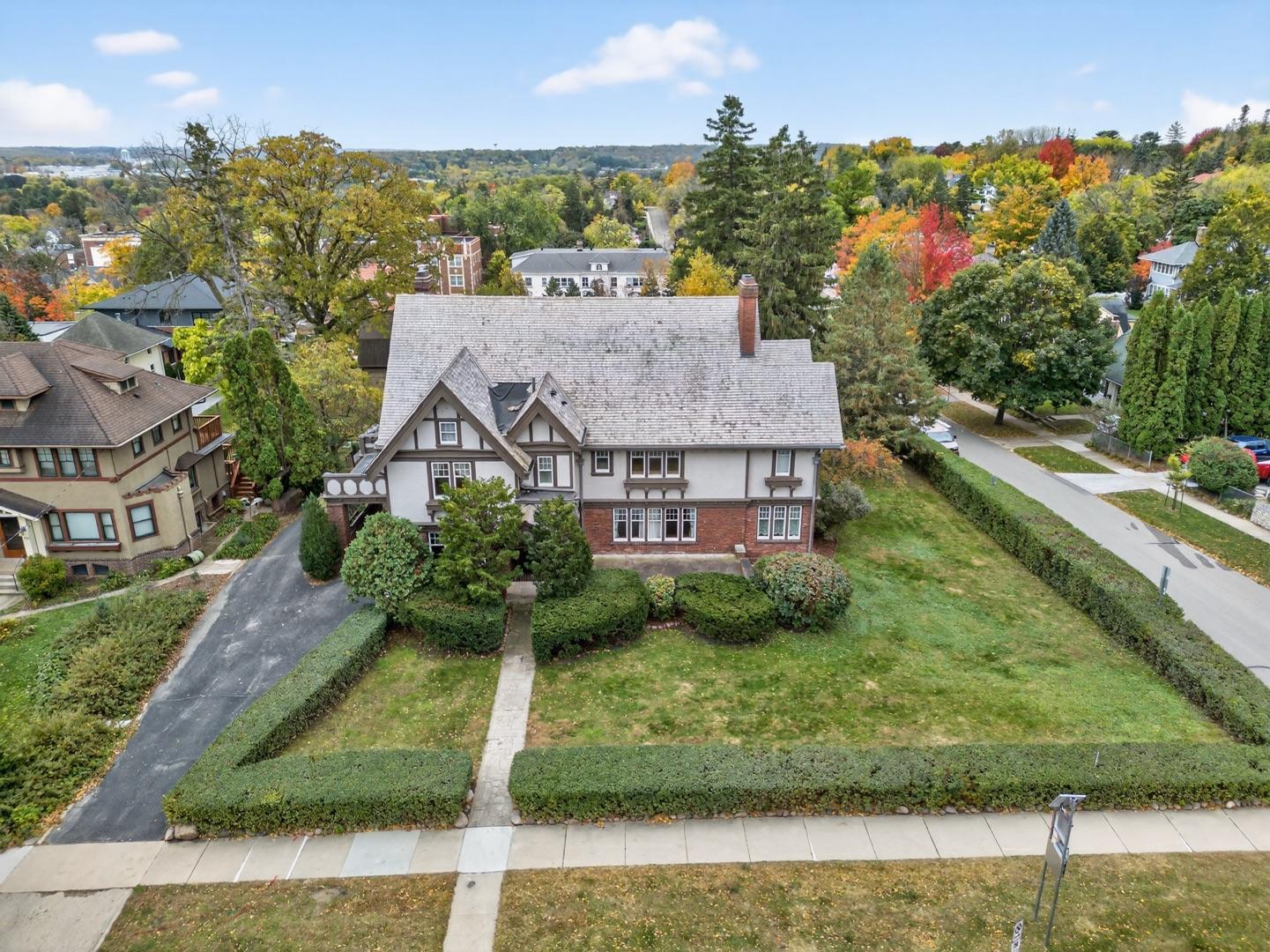 Rochester, Minnesota, 55902, United States, 7 Bedrooms Bedrooms, ,7 BathroomsBathrooms,Residential,Active,1973275