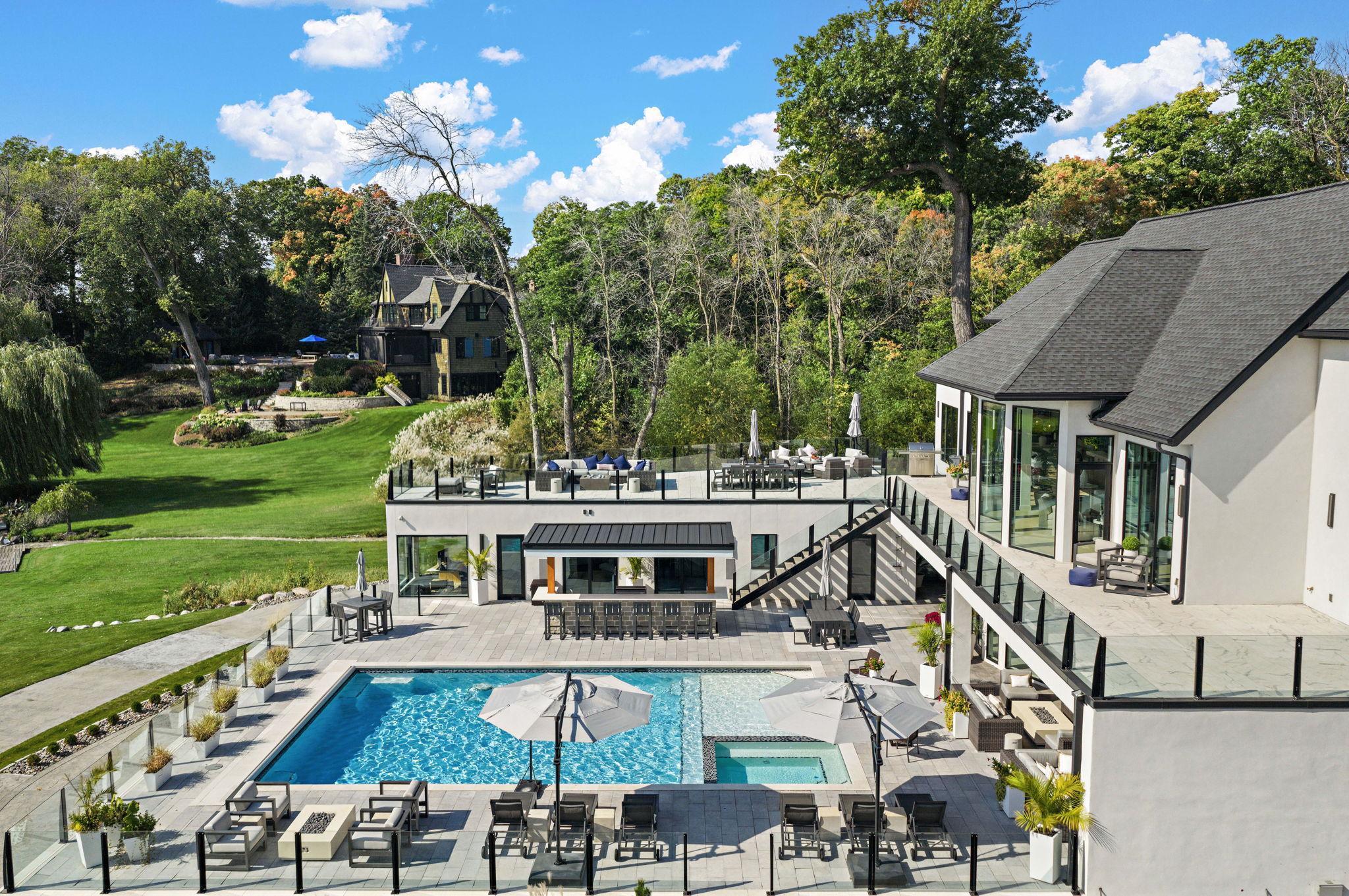 Wayzata, Minnesota, 55391, United States, 8 Bedrooms Bedrooms, ,11 BathroomsBathrooms,Residential,Active,1959932