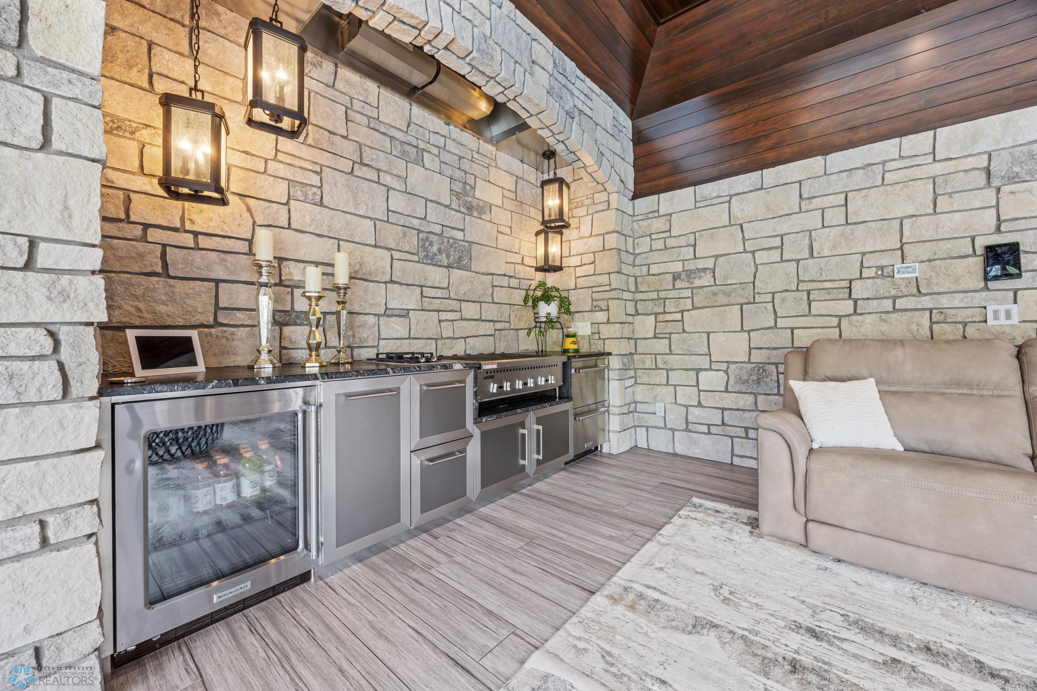 Fargo, North Dakota, 58104, United States, 5 Bedrooms Bedrooms, ,7 BathroomsBathrooms,Residential,Active,1941361