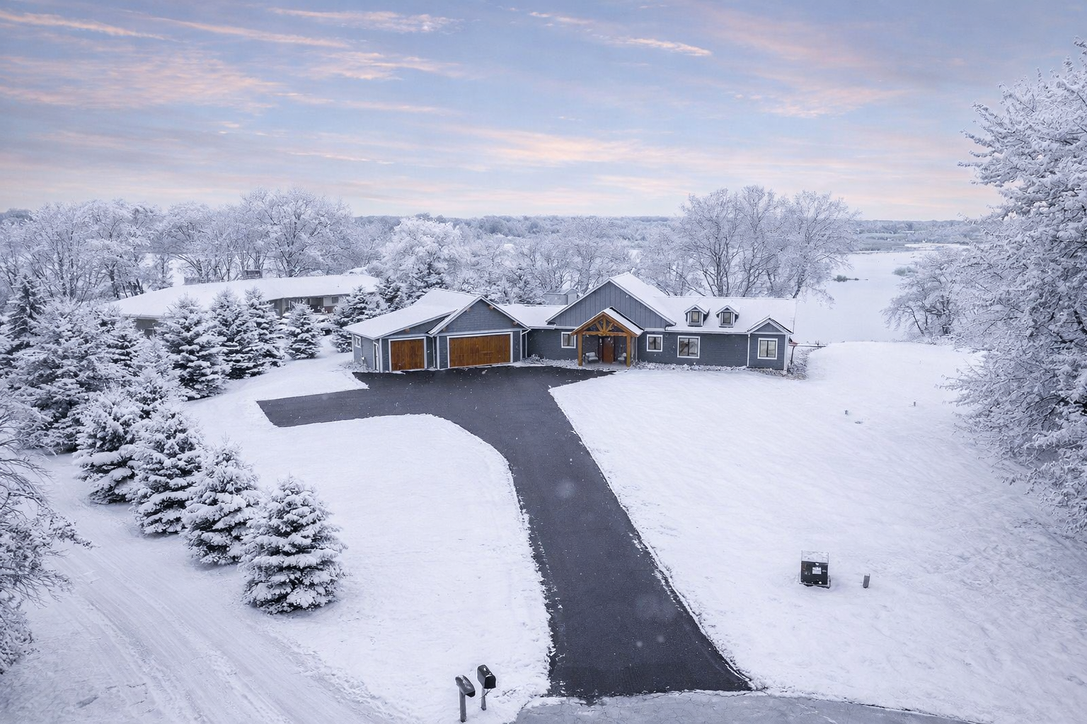 Cannon Falls, Minnesota, 55009, United States, 4 Bedrooms Bedrooms, ,3 BathroomsBathrooms,Residential,Active,2007288