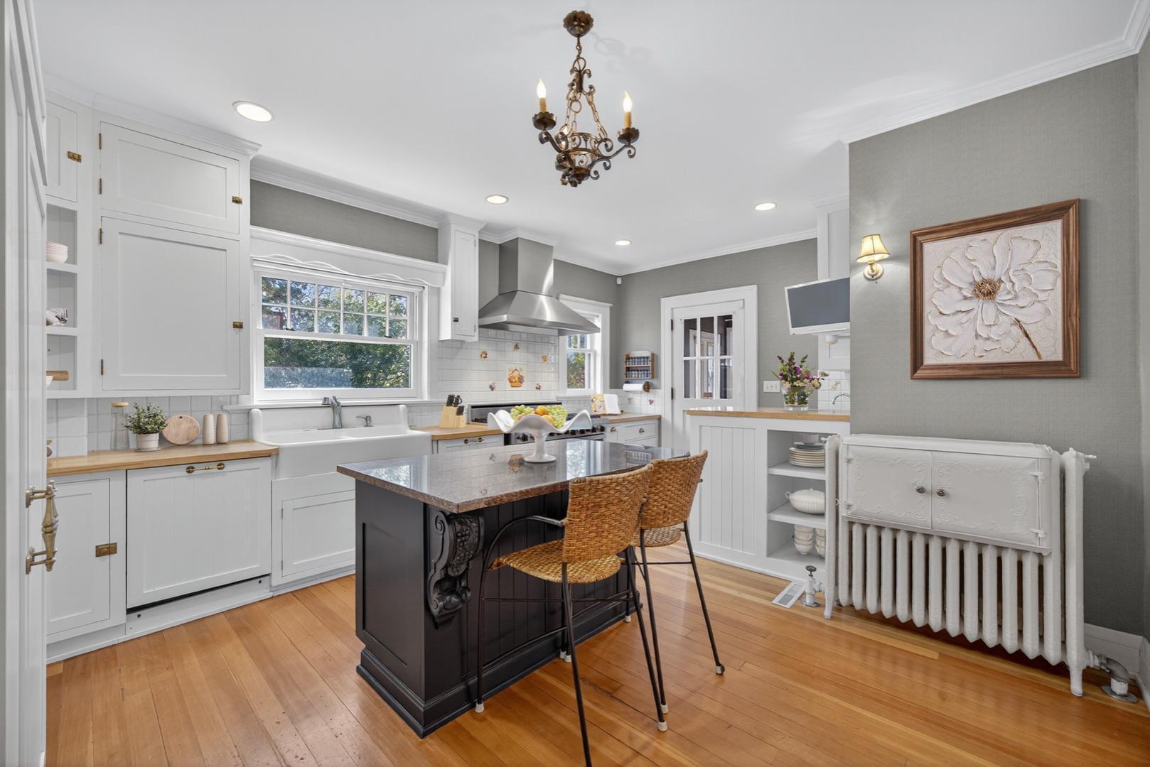 Rochester, Minnesota, 55902, United States, 7 Bedrooms Bedrooms, ,7 BathroomsBathrooms,Residential,Active,1973275