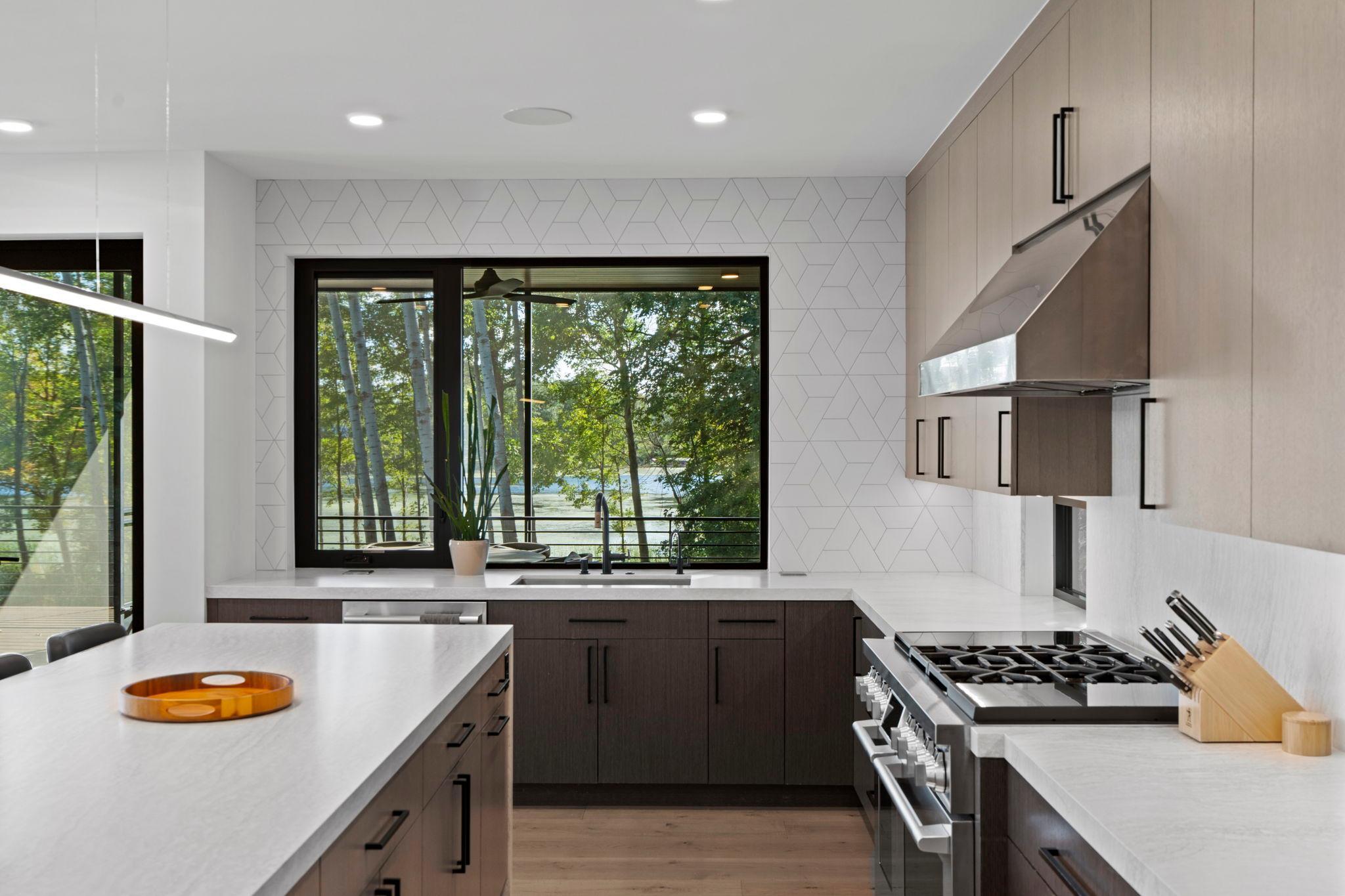 Shakopee, Minnesota, 55379, United States, 5 Bedrooms Bedrooms, ,5 BathroomsBathrooms,Residential,Active,1964254