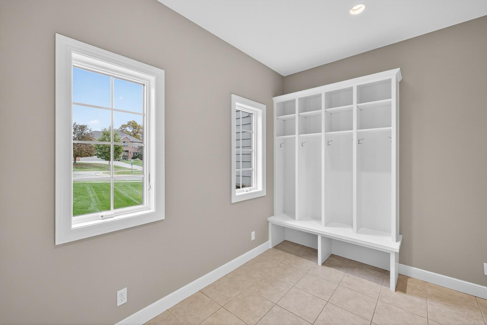 Rochester, Minnesota, 55902, United States, 6 Bedrooms Bedrooms, ,5 BathroomsBathrooms,Residential,Active,1995276