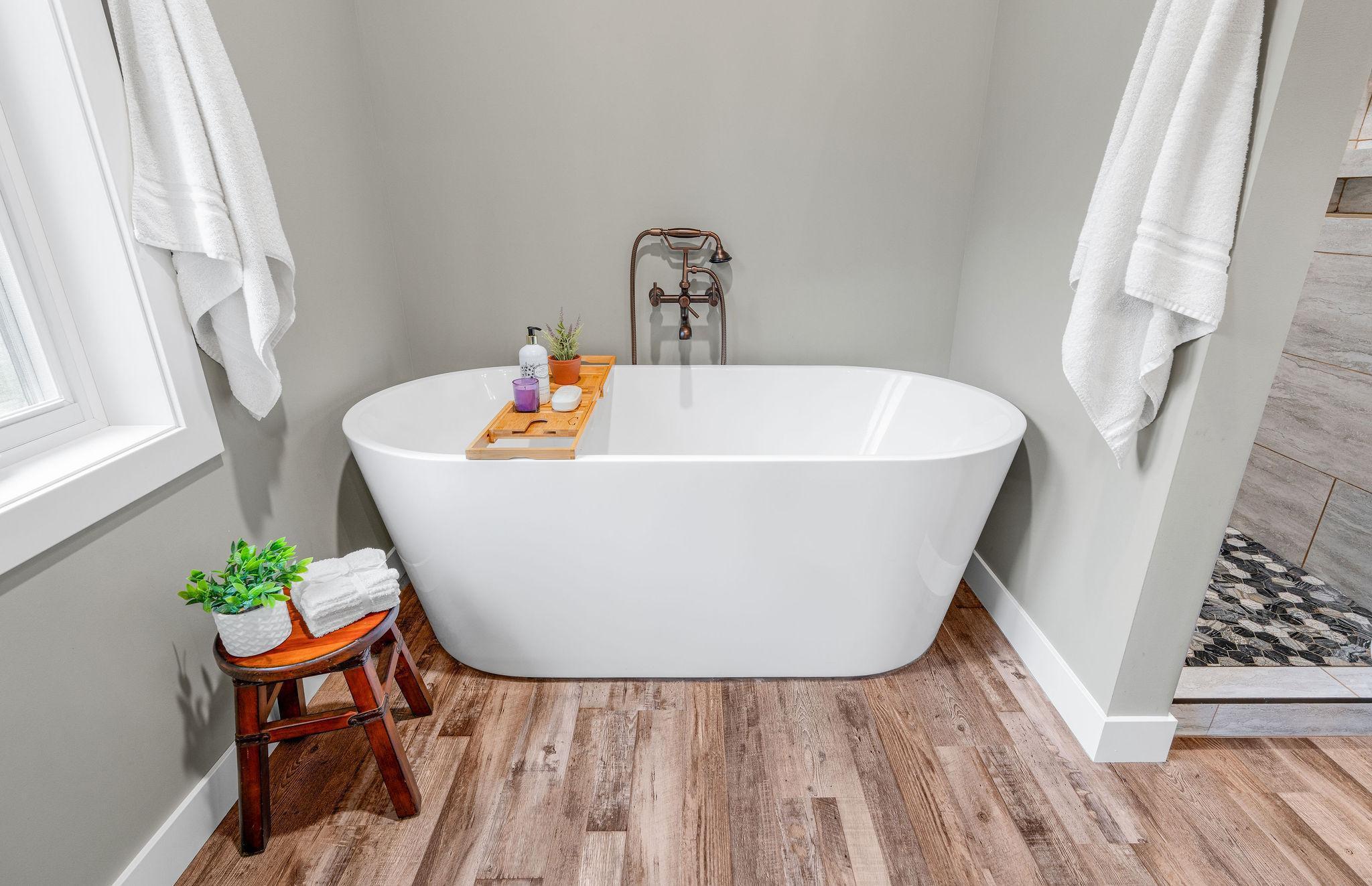 Cannon Falls, Minnesota, 55009, United States, 4 Bedrooms Bedrooms, ,3 BathroomsBathrooms,Residential,Active,2007288