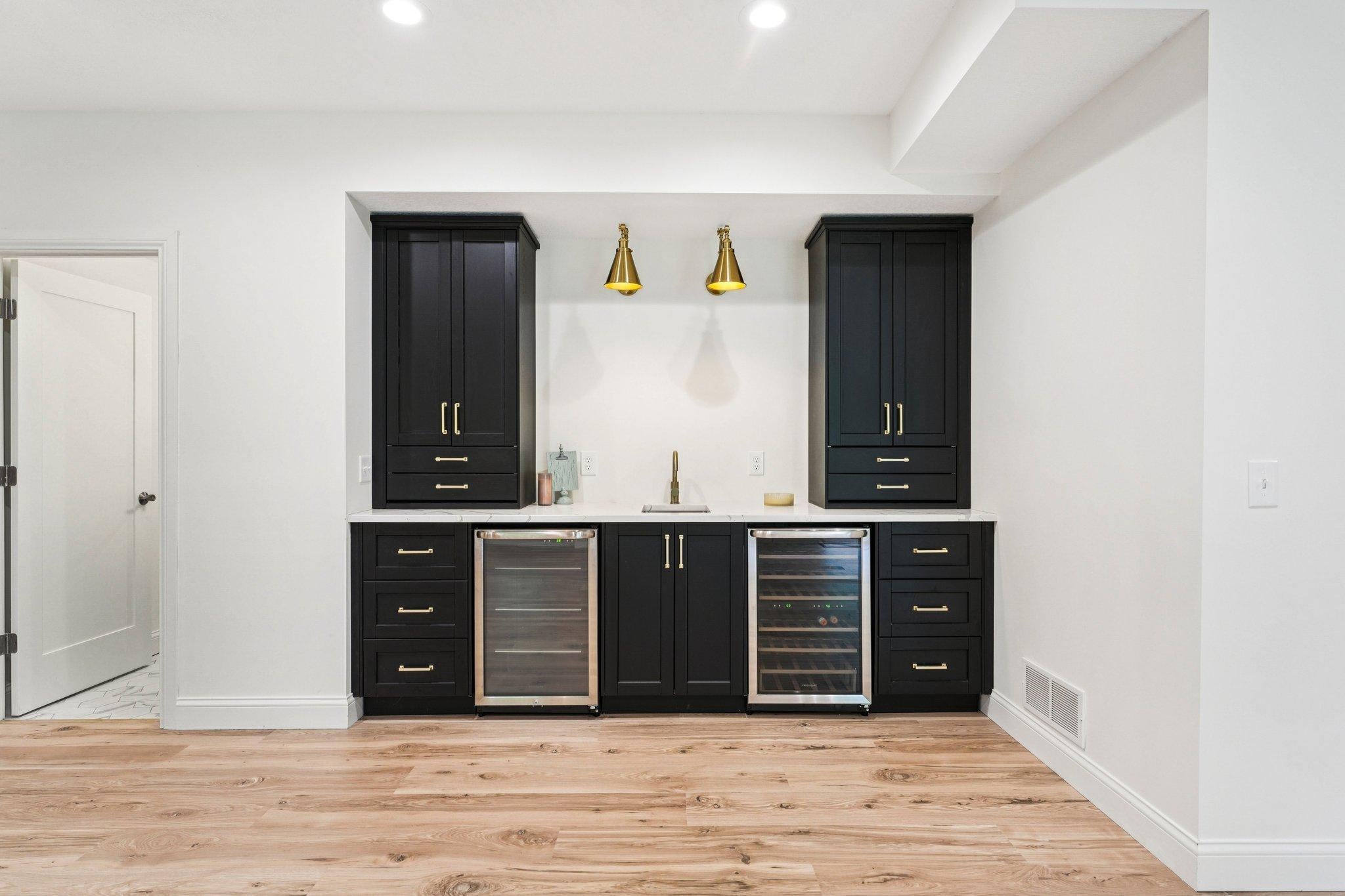 Eden Prairie, Minnesota, 55347, United States, 5 Bedrooms Bedrooms, ,6 BathroomsBathrooms,Residential,Active,1959962