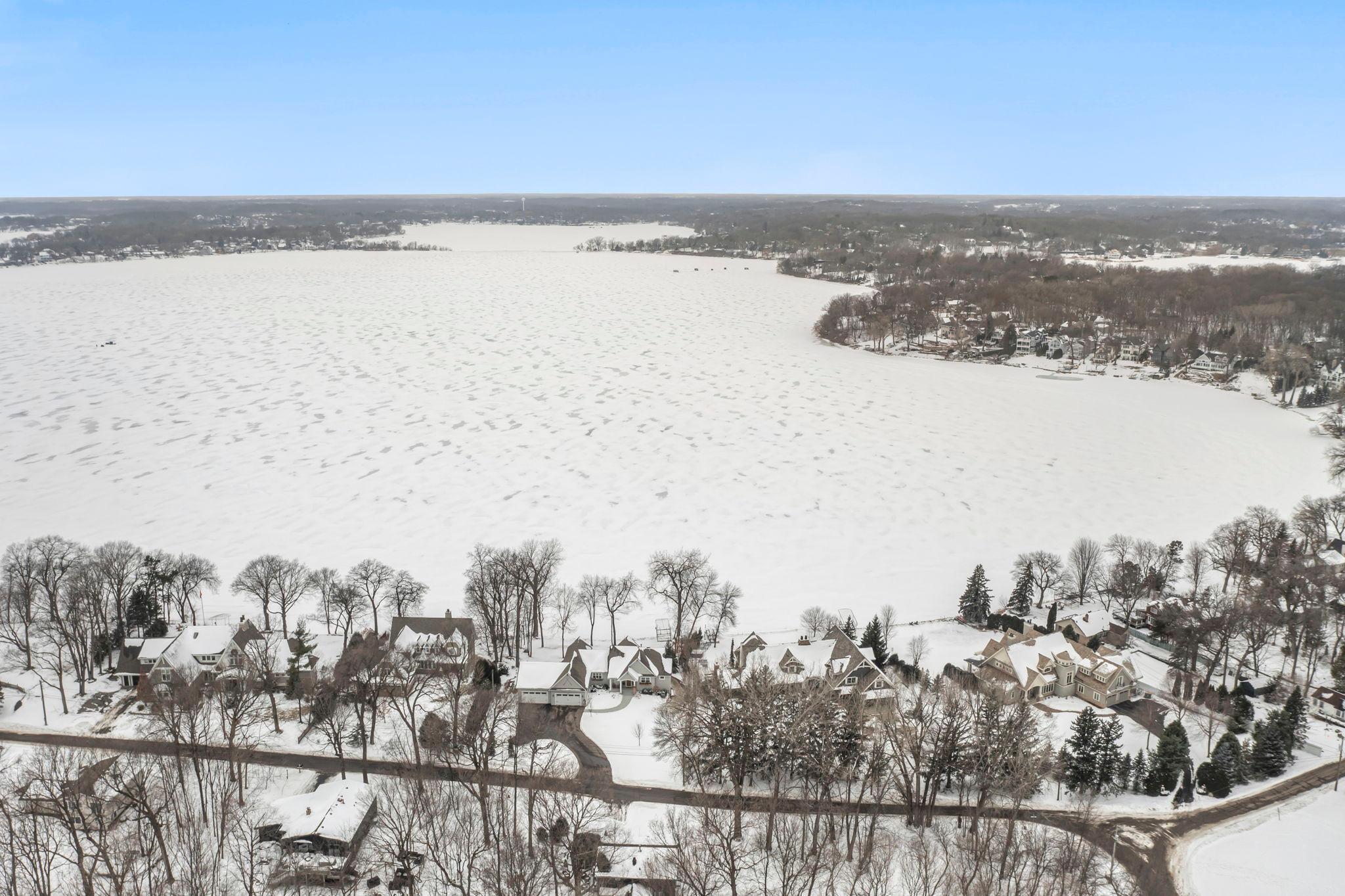 Wayzata, Minnesota, 55391, United States, 3 Bedrooms Bedrooms, ,3 BathroomsBathrooms,Residential,Active,2018191