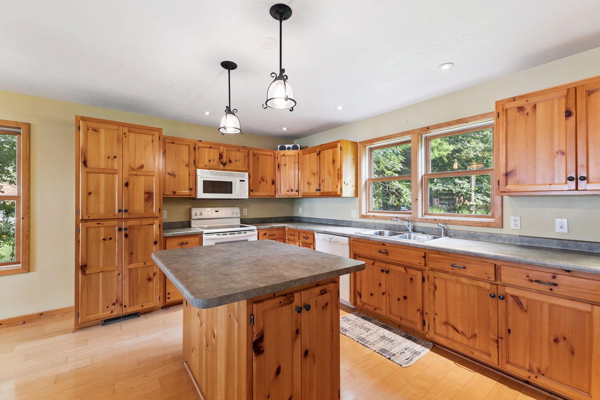 Monticello, Minnesota, 55362, United States, 3 Bedrooms Bedrooms, ,2 BathroomsBathrooms,Residential,Active,1798024