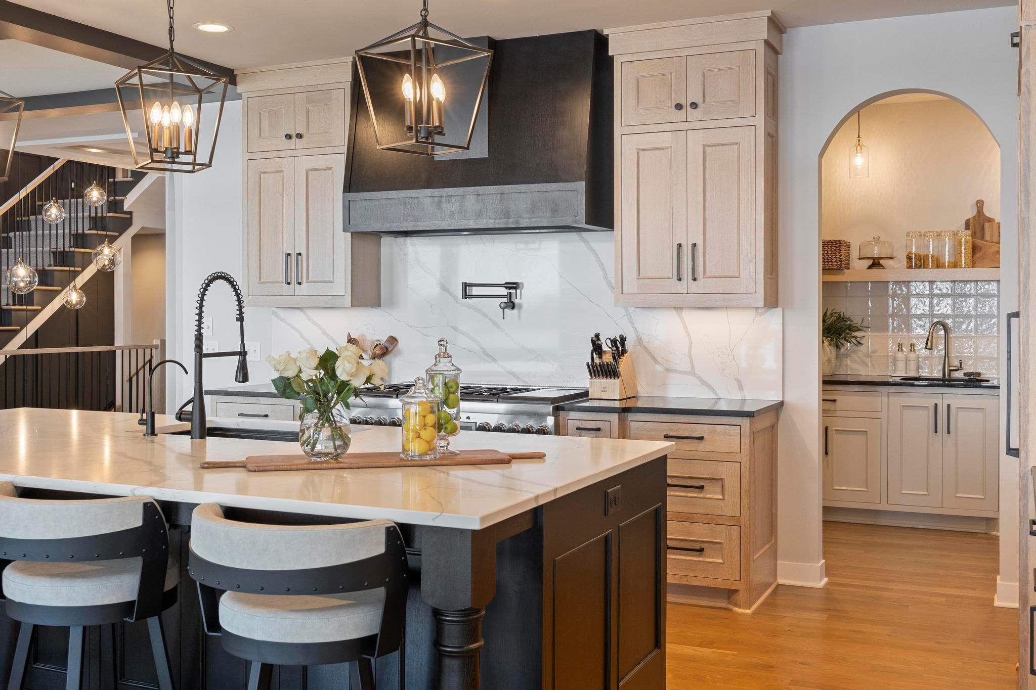 Excelsior, Minnesota, 55331, United States, 5 Bedrooms Bedrooms, ,5 BathroomsBathrooms,Residential,Active,1880009