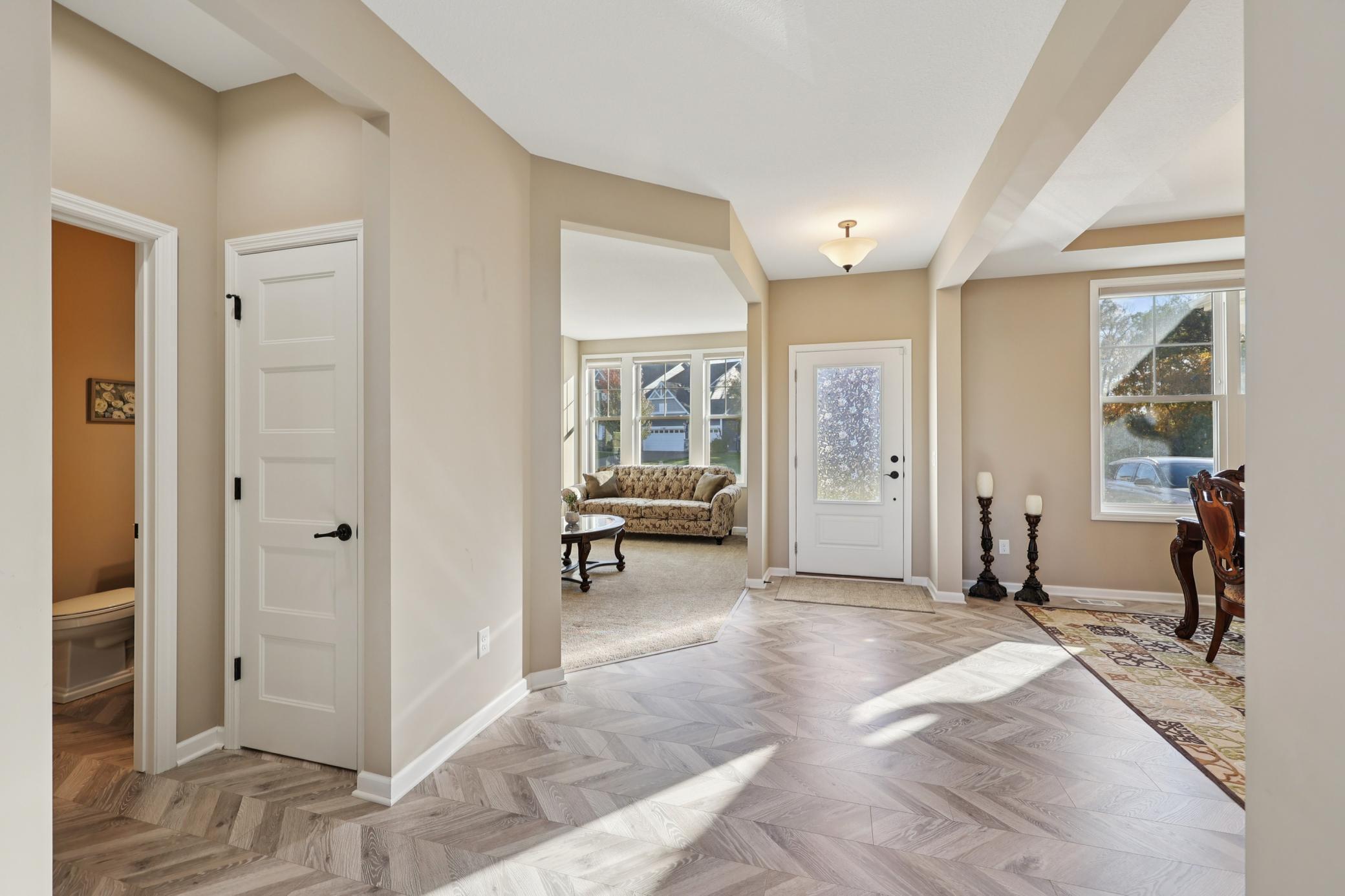 Eden Prairie, Minnesota, 55347, United States, 5 Bedrooms Bedrooms, ,6 BathroomsBathrooms,Residential,Active,2006884