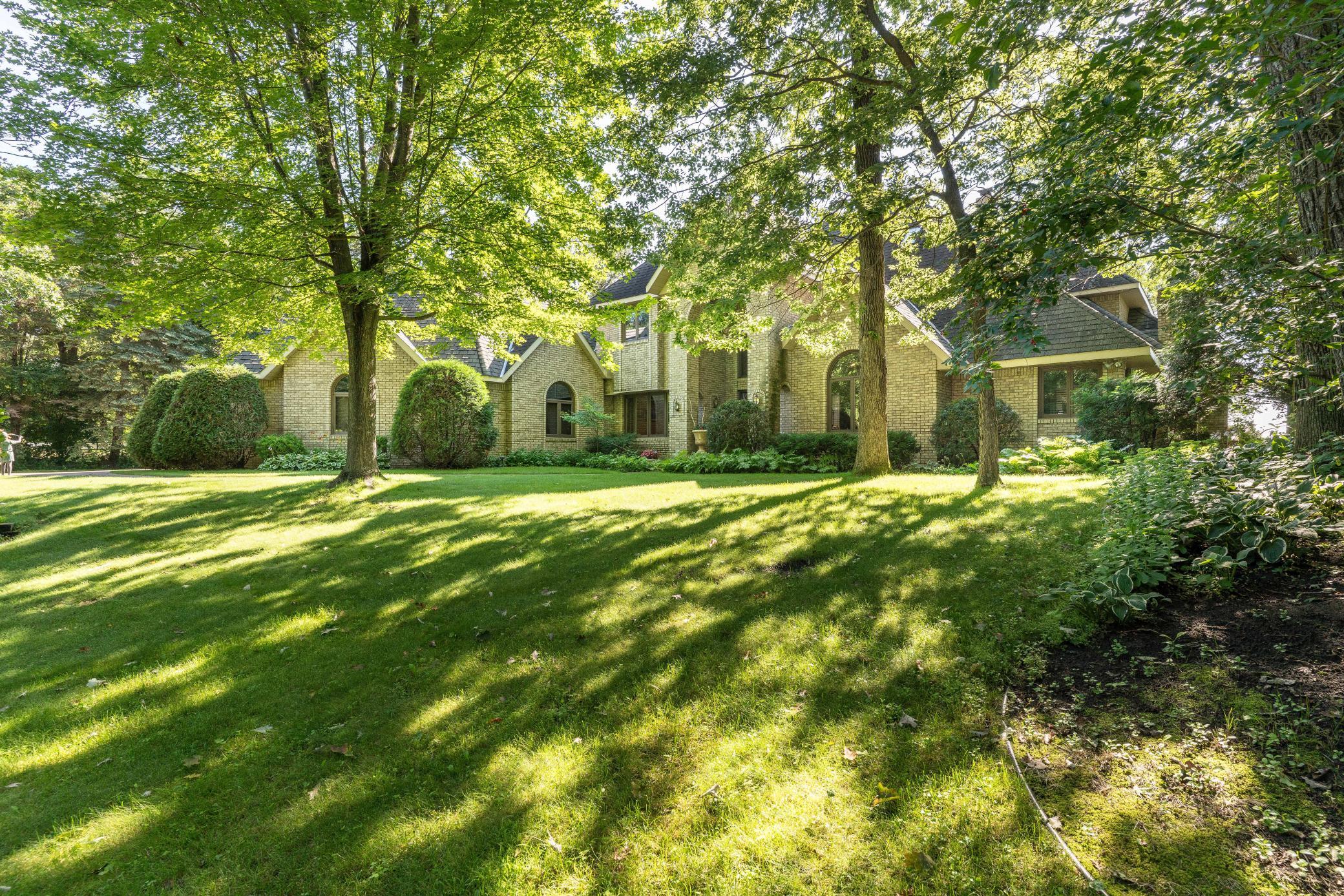 Alexandria, Minnesota, 56308, United States, 4 Bedrooms Bedrooms, ,6 BathroomsBathrooms,Residential,Active,1964256