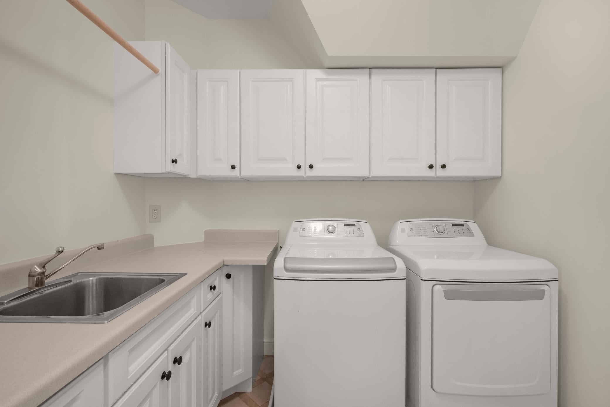 Orono, Minnesota, 55356, United States, 6 Bedrooms Bedrooms, ,6 BathroomsBathrooms,Residential,Active,1936632