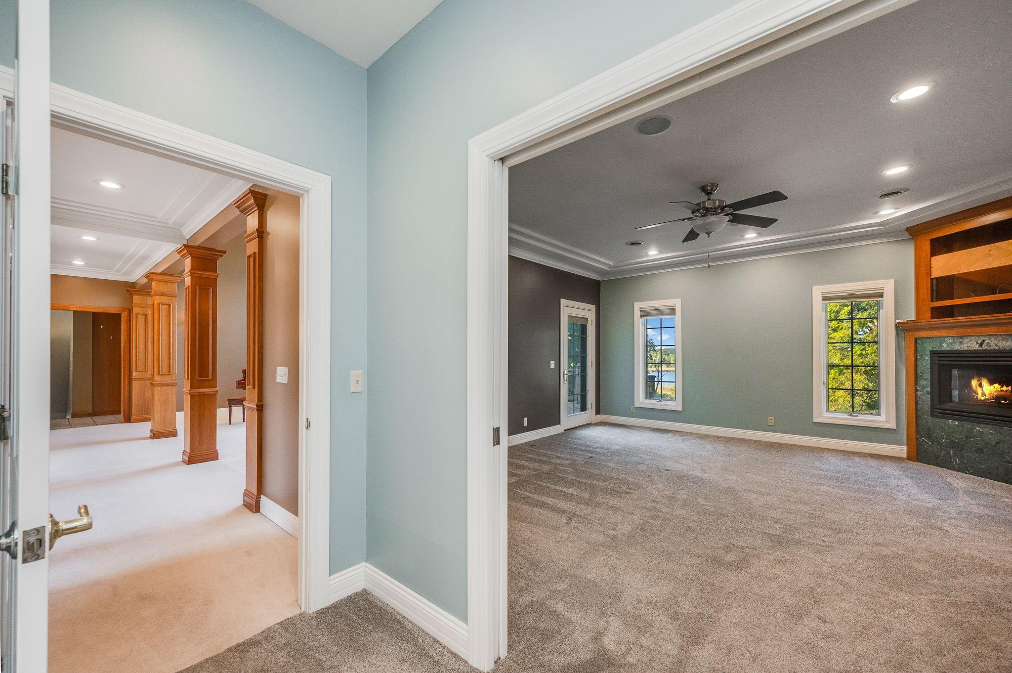 Fairmont, Minnesota, 56031, United States, 5 Bedrooms Bedrooms, ,6 BathroomsBathrooms,Residential,Active,1953012
