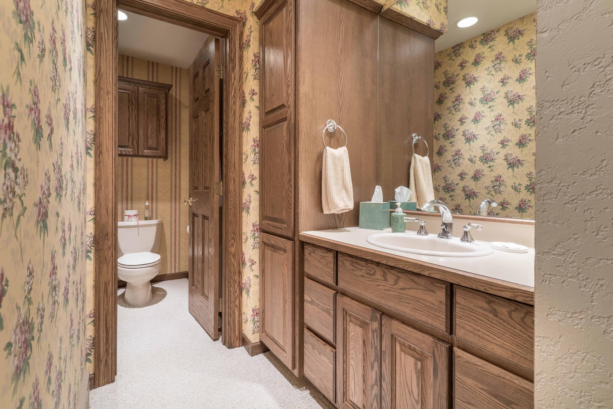 Alexandria, Minnesota, 56308, United States, 4 Bedrooms Bedrooms, ,6 BathroomsBathrooms,Residential,Active,1964256