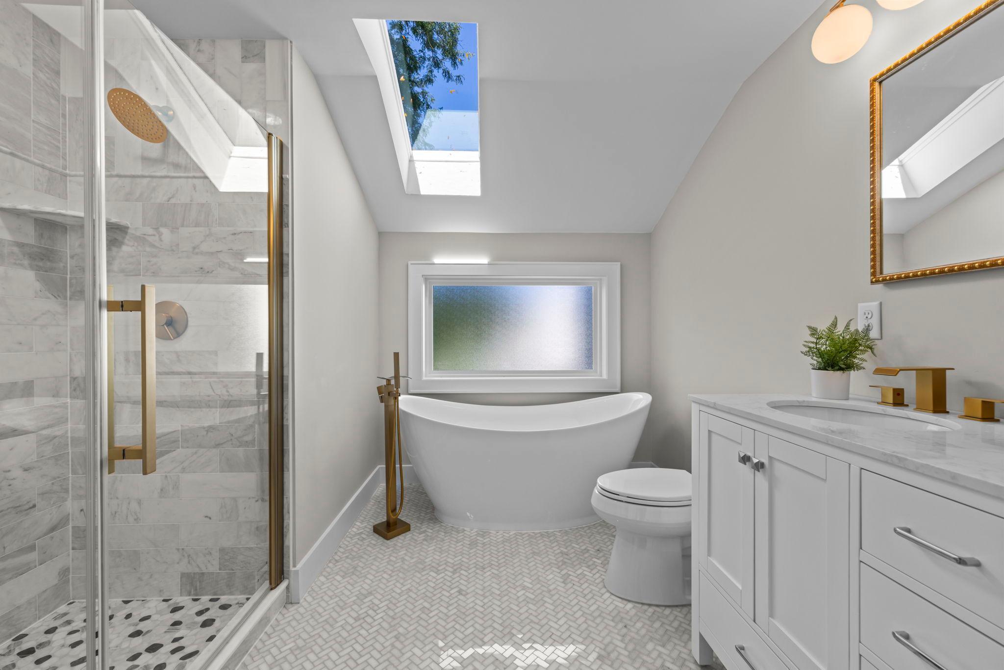 Minneapolis, Minnesota, 55435, United States, 5 Bedrooms Bedrooms, ,5 BathroomsBathrooms,Residential,Active,1944270