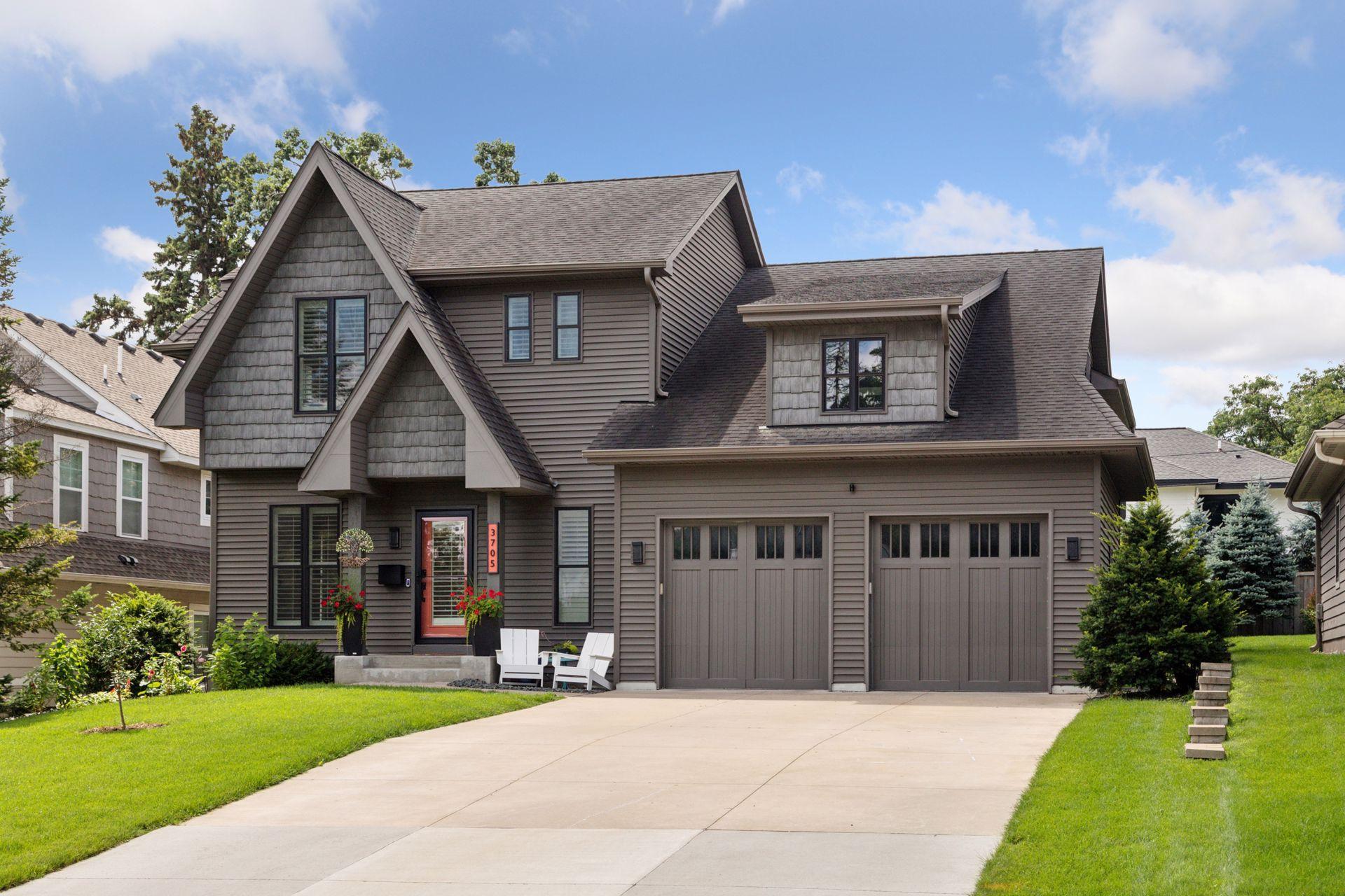 Minneapolis, Minnesota, 55410, United States, 5 Bedrooms Bedrooms, ,5 BathroomsBathrooms,Residential,Active,1929403