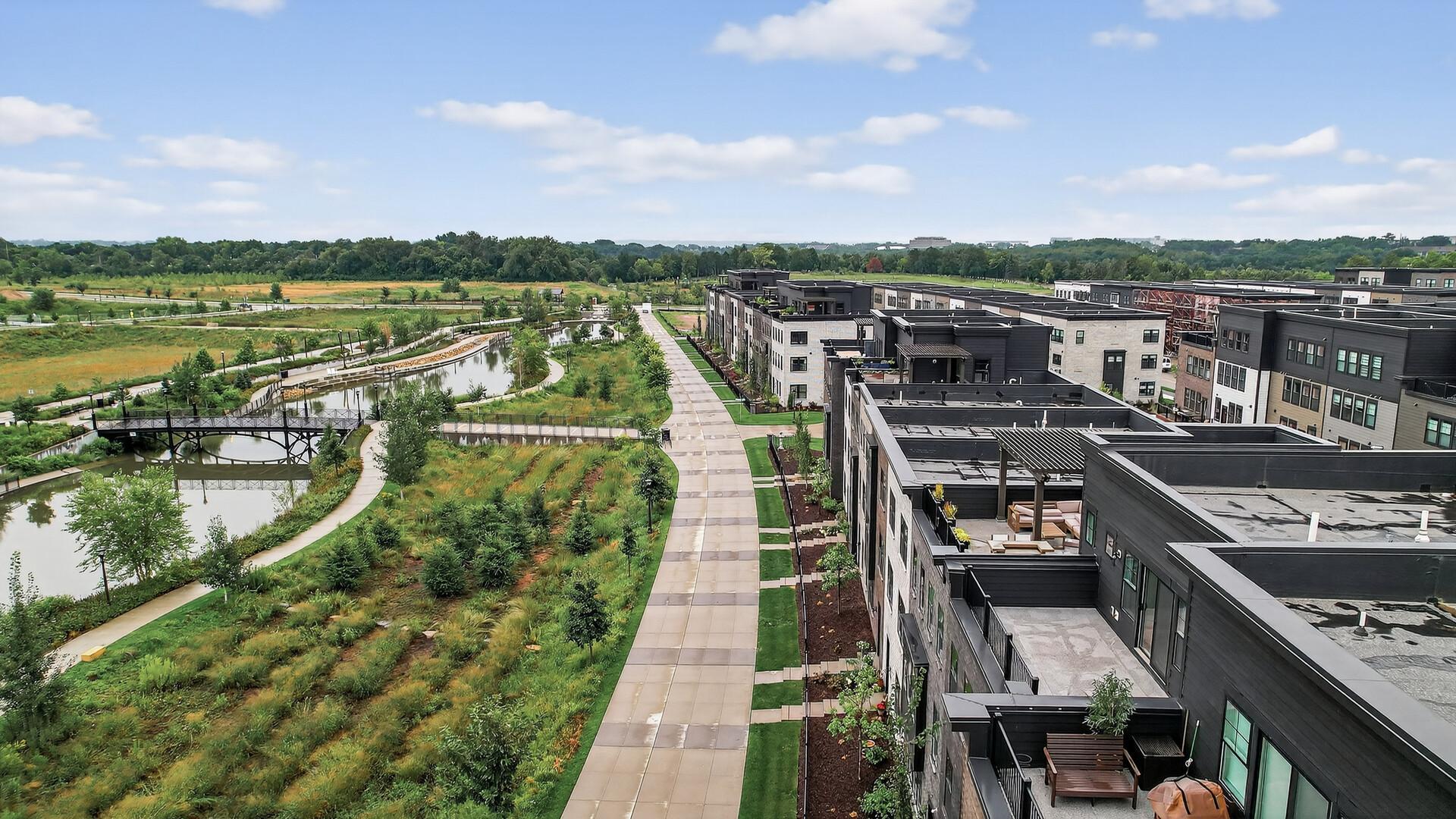 Saint Paul, Minnesota, 55116, United States, 4 Bedrooms Bedrooms, ,4 BathroomsBathrooms,Residential,Active,2003561