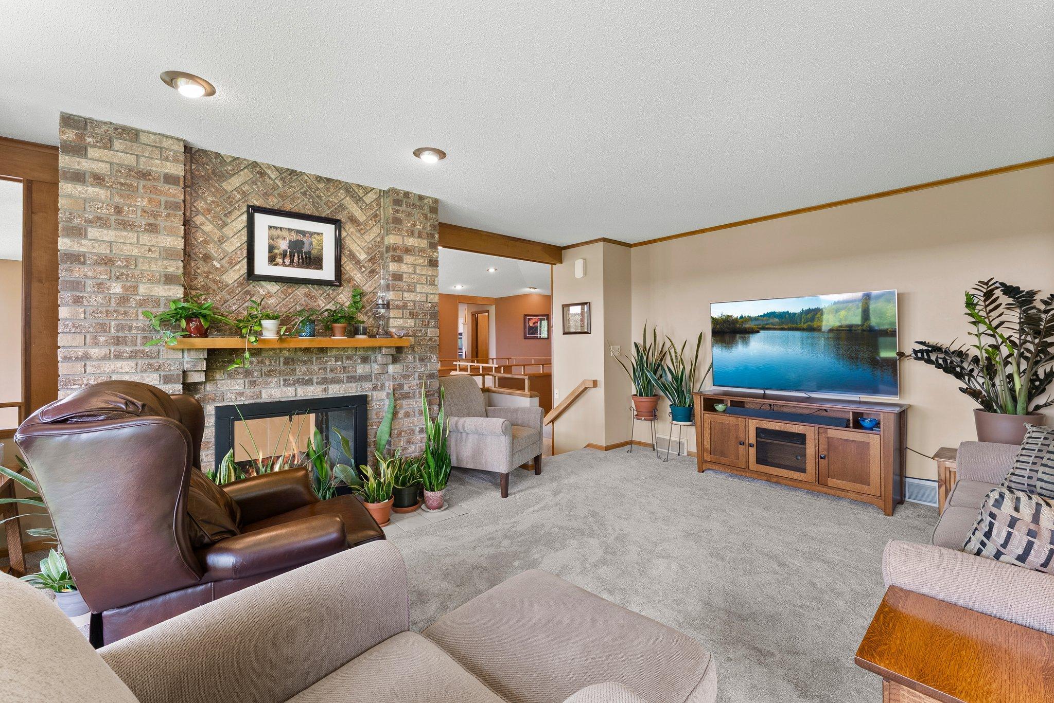 Northfield, Minnesota, 55057, United States, ,3 BathroomsBathrooms,Residential,Active,1843421