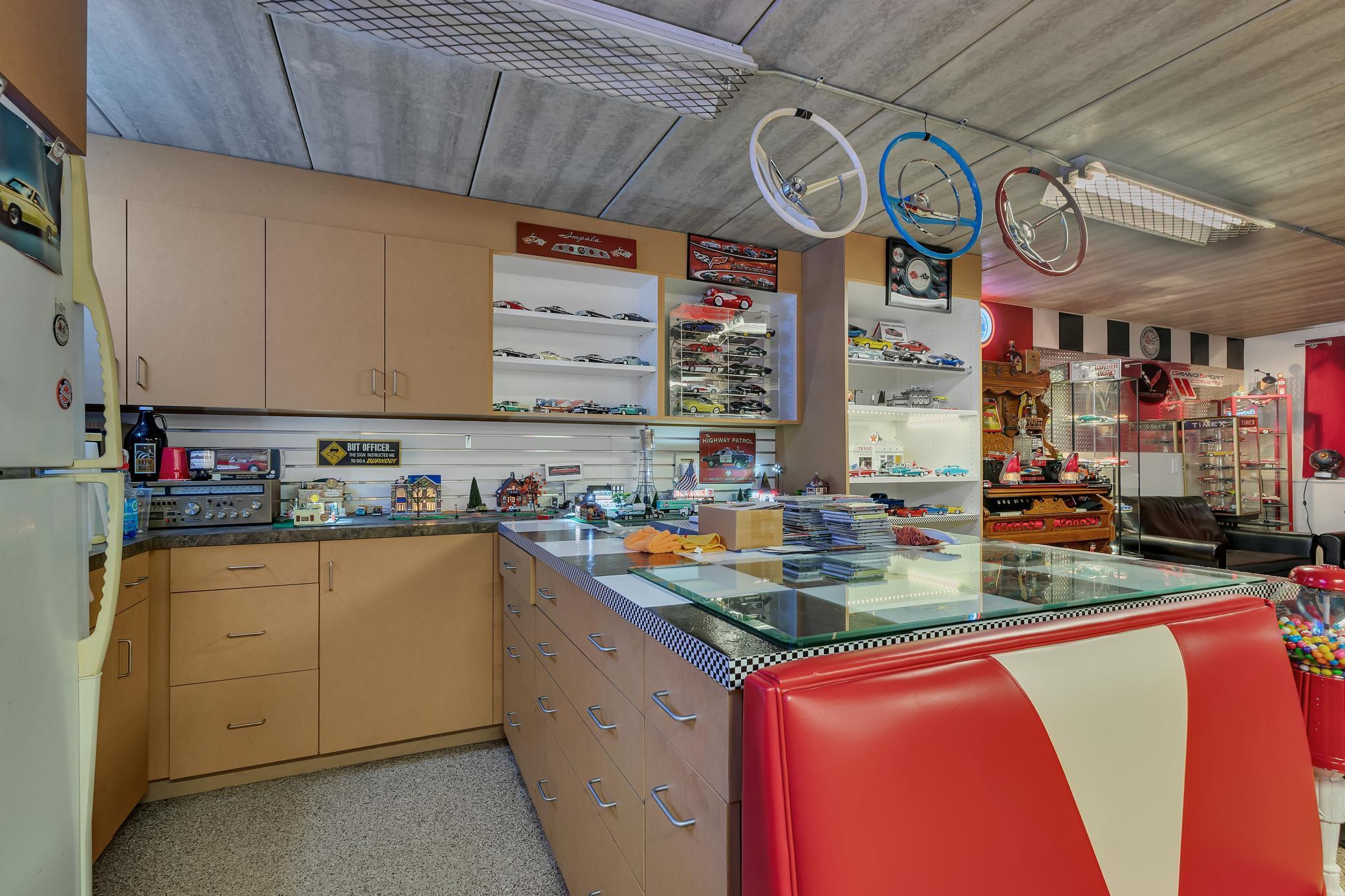 Saint Cloud, Minnesota, 56301, United States, 4 Bedrooms Bedrooms, ,3 BathroomsBathrooms,Residential,Active,1952283