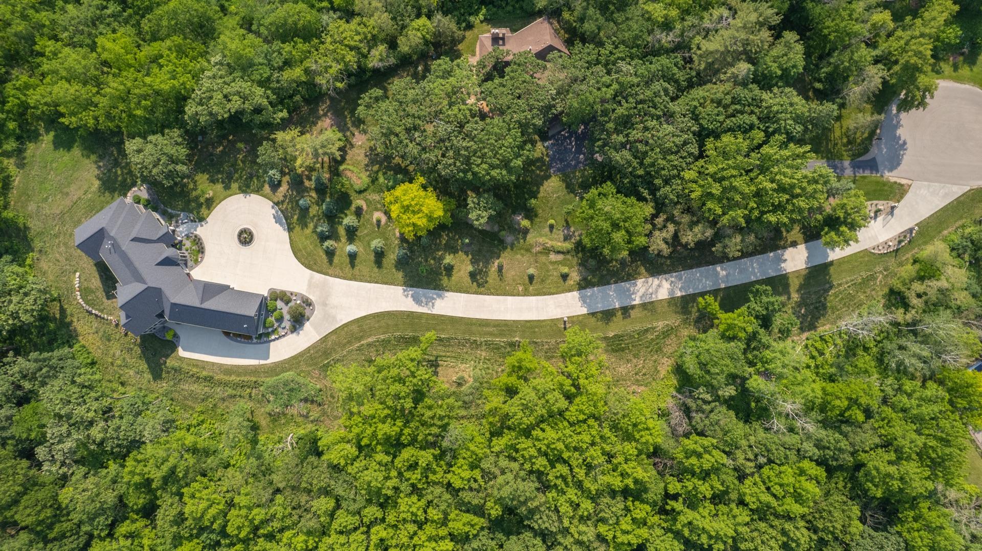 Rochester, Minnesota, 55902, United States, 4 Bedrooms Bedrooms, ,4 BathroomsBathrooms,Residential,Active,1853329